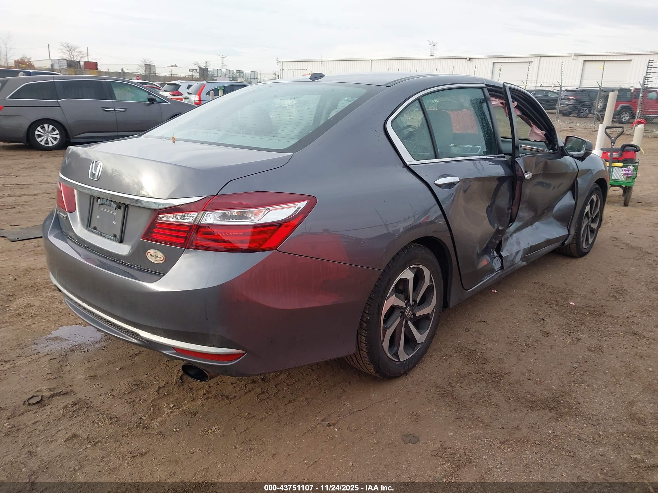 HONDA ACCORD image 4