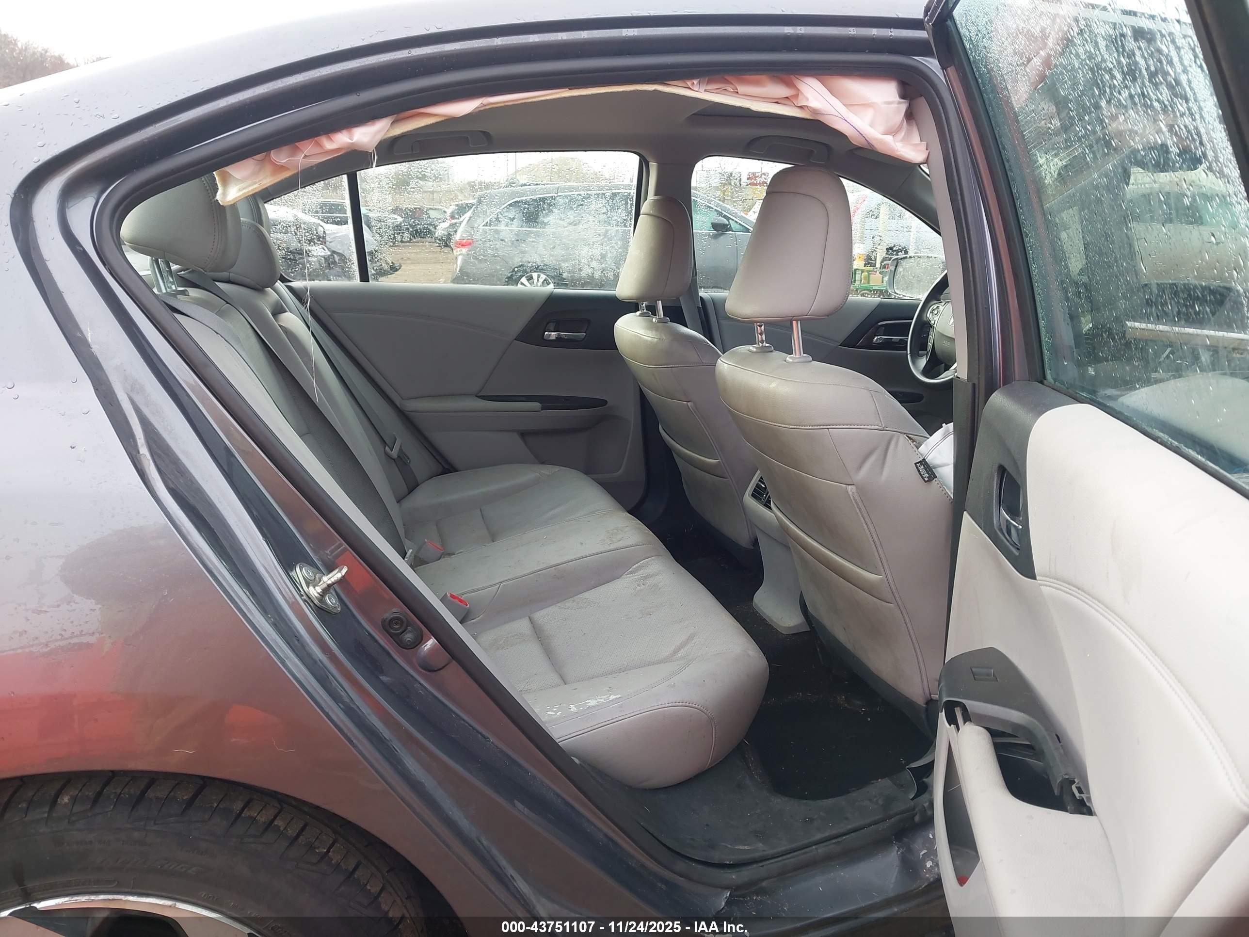HONDA ACCORD image 8