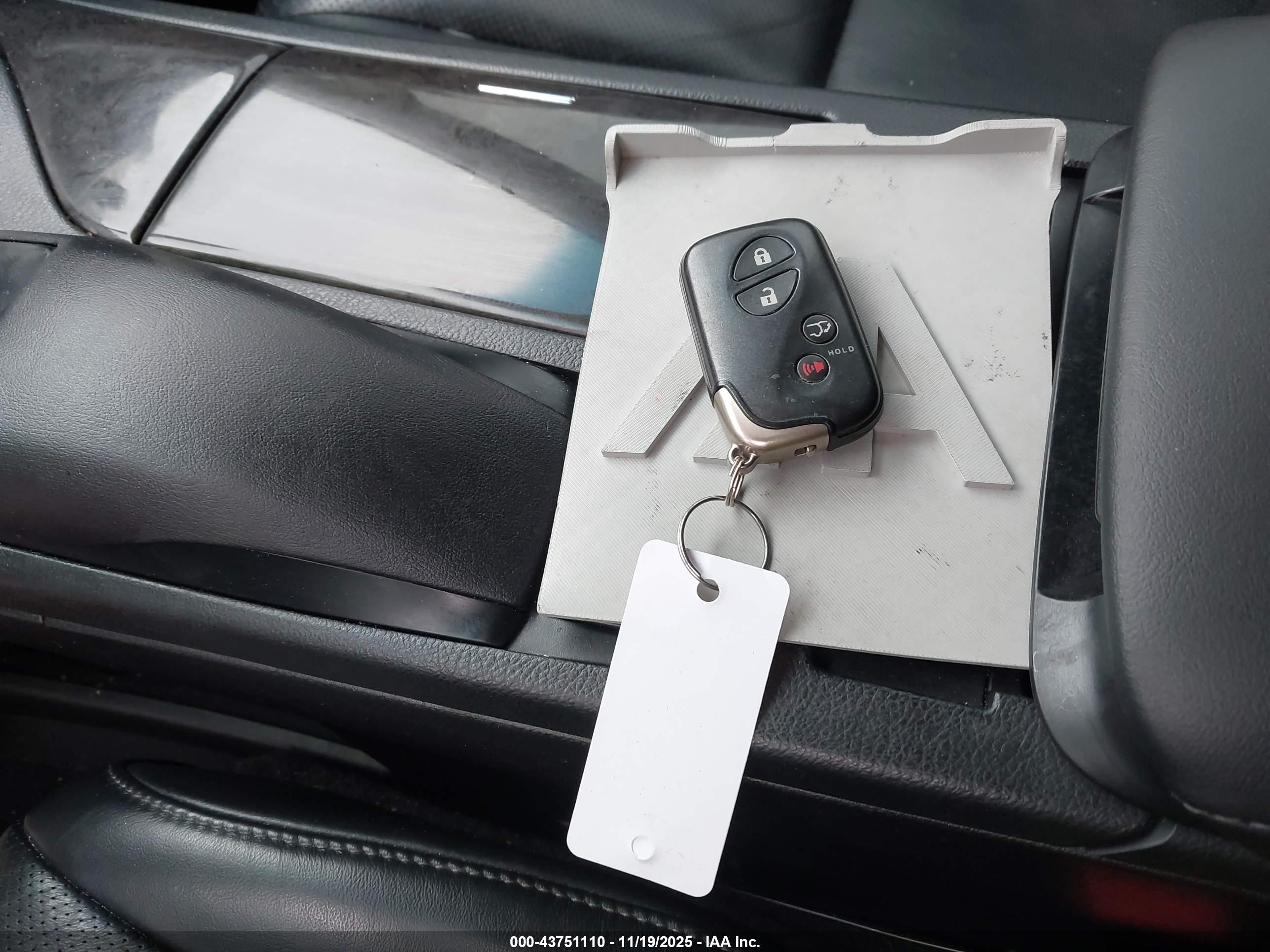 LEXUS RX image 11