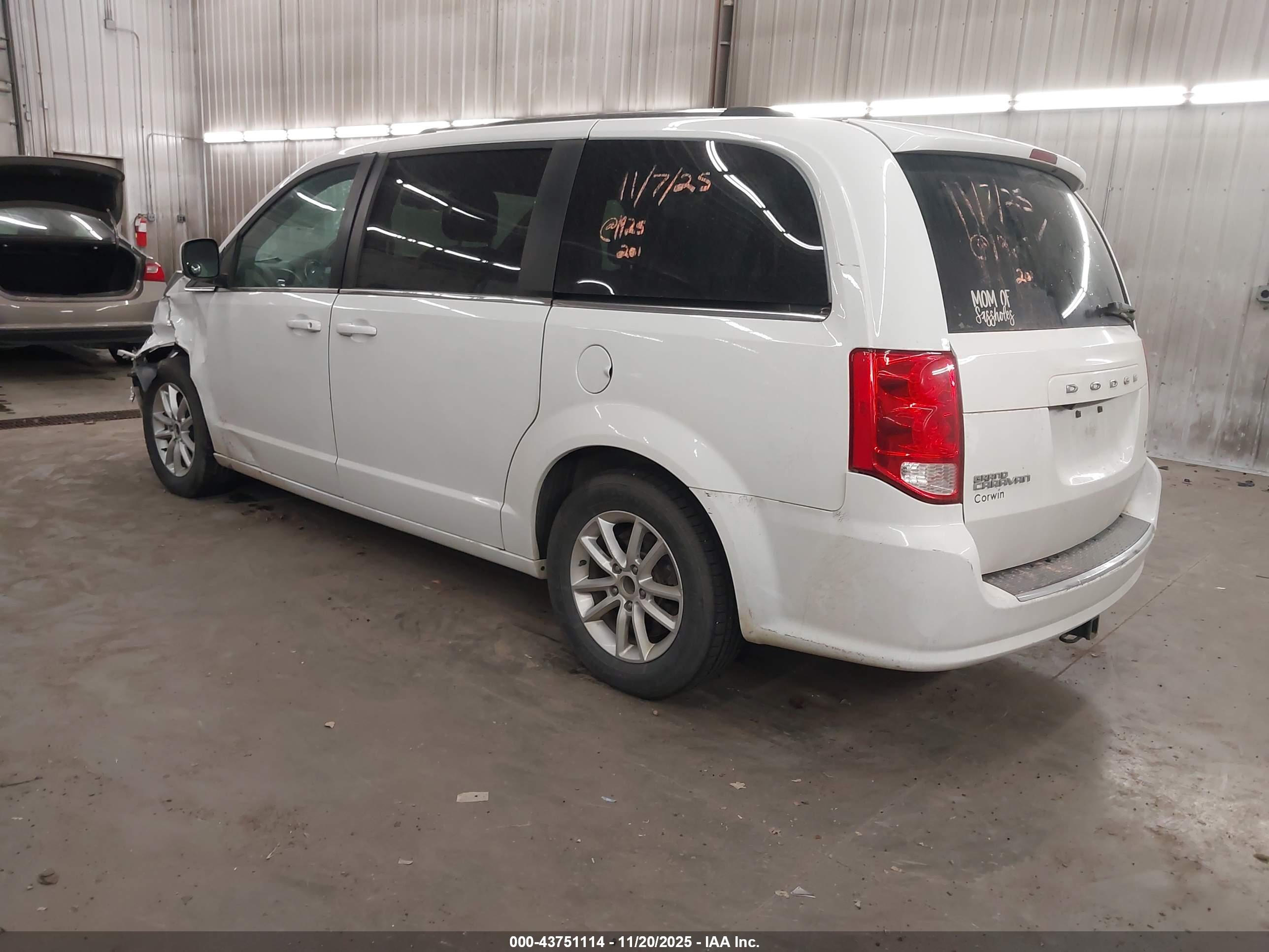 DODGE GRAND image 3
