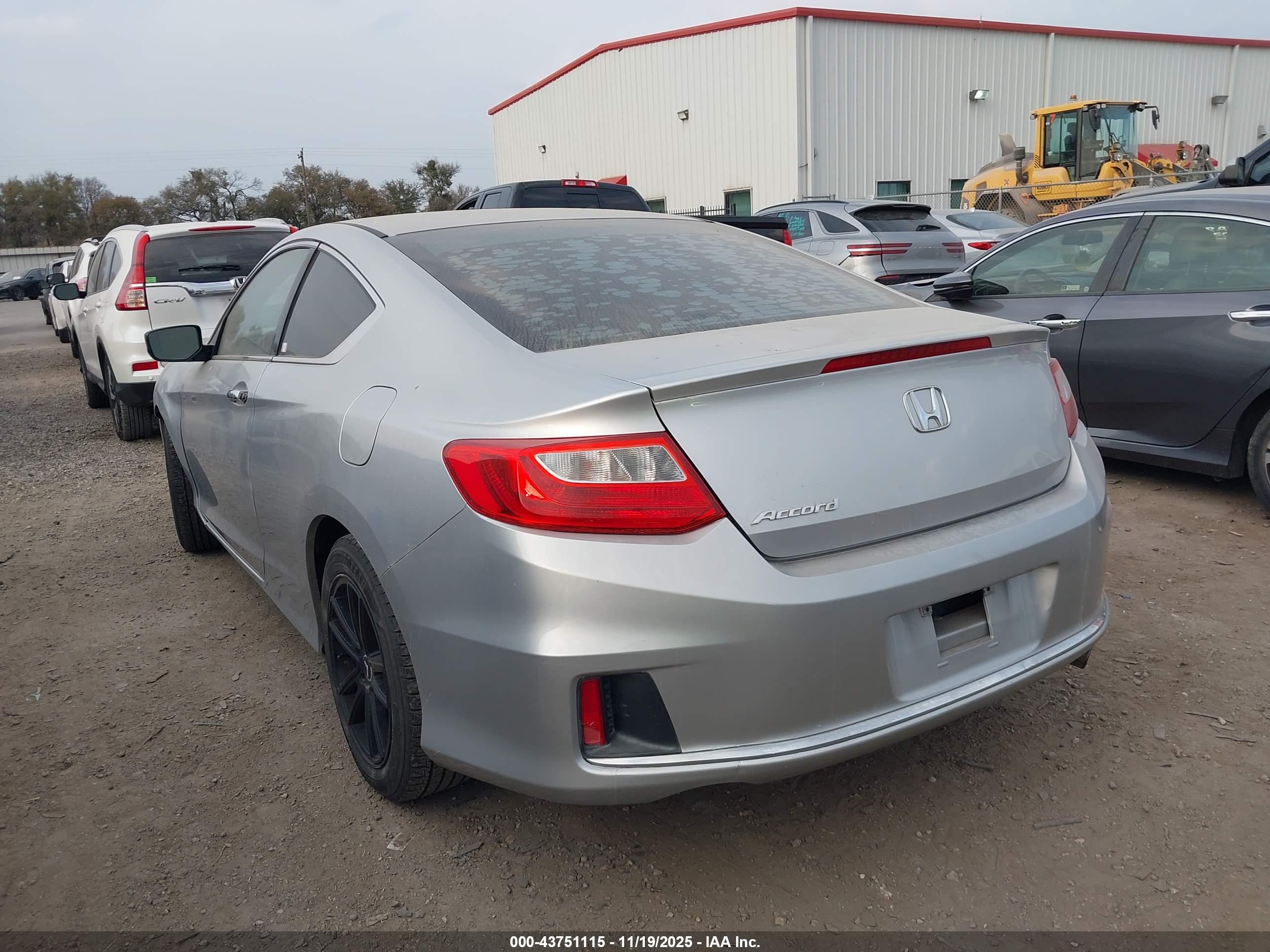 HONDA ACCORD image 3