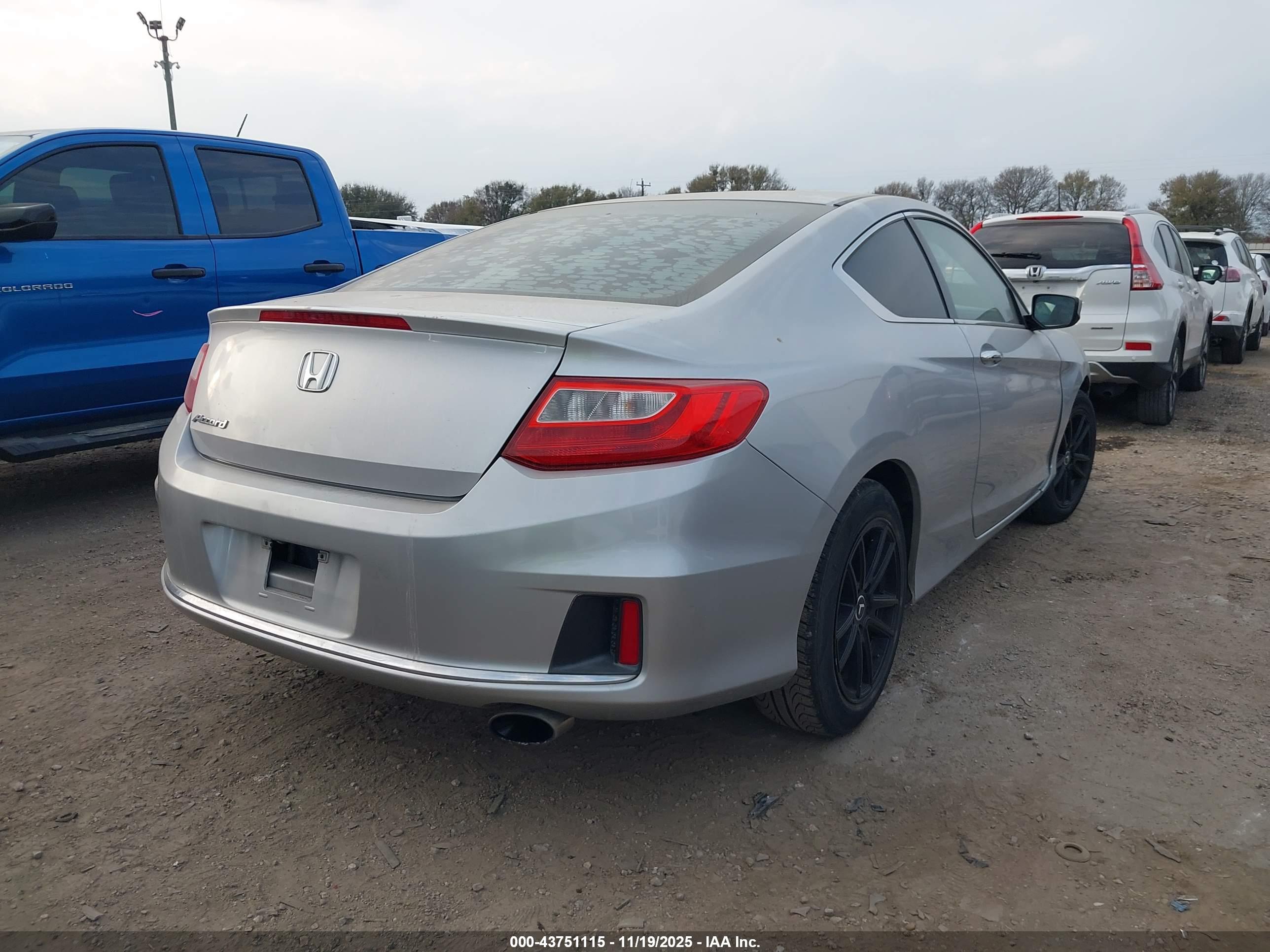HONDA ACCORD image 4