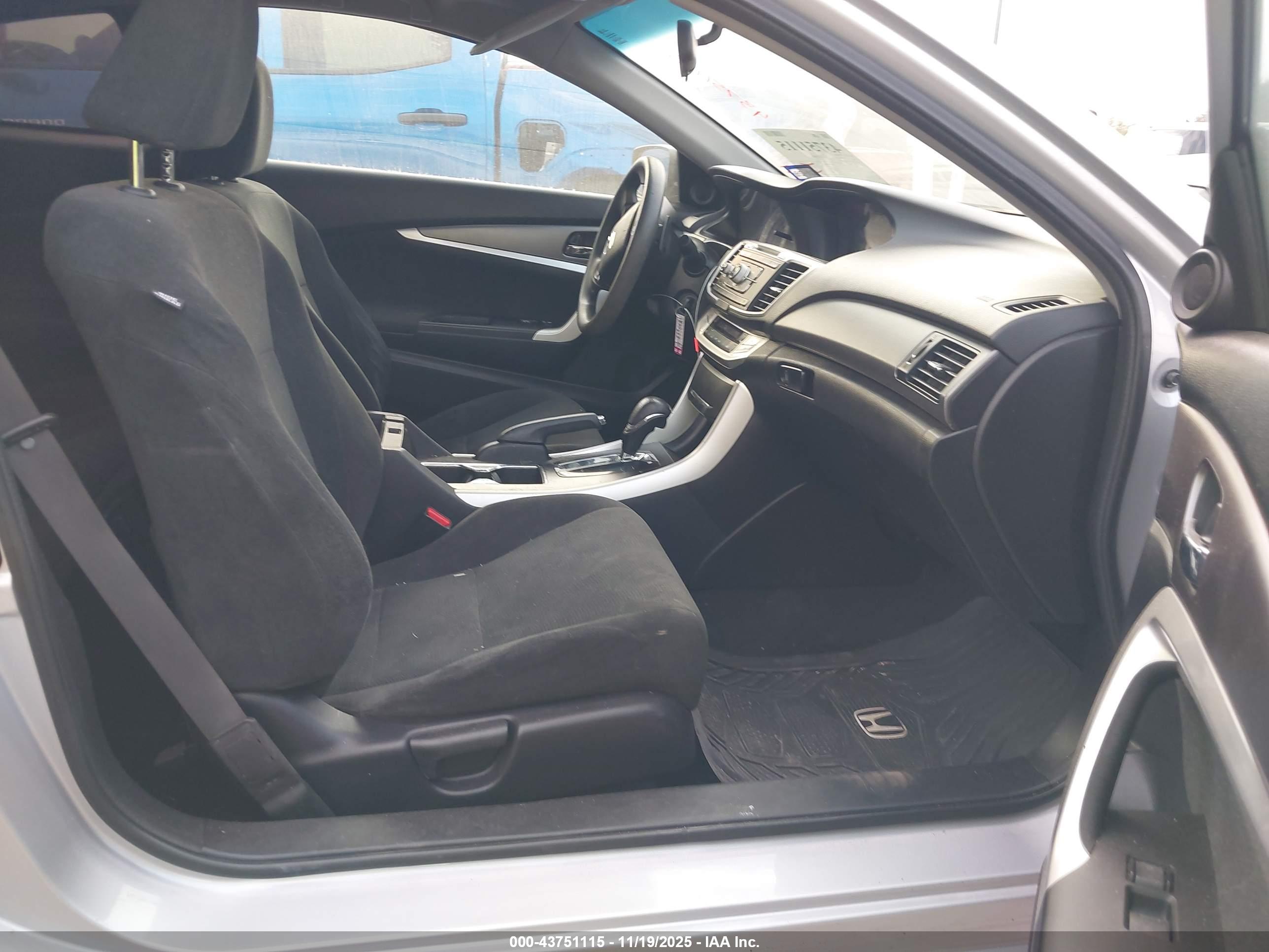 HONDA ACCORD image 5