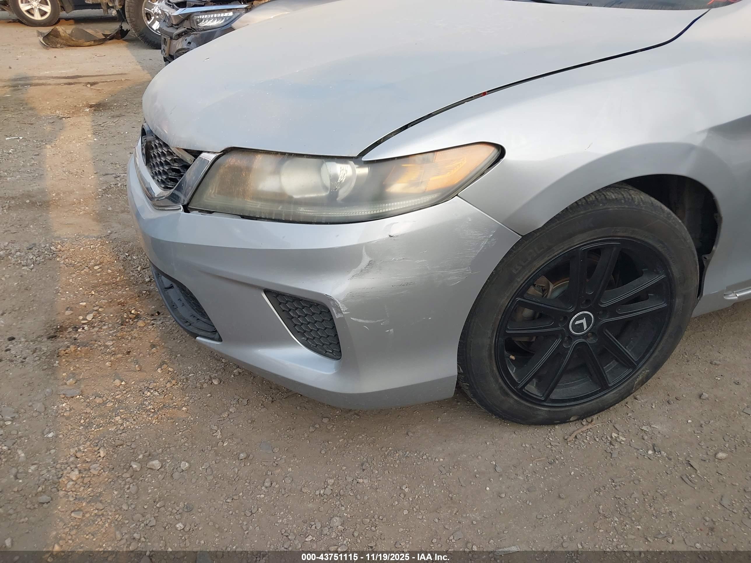 HONDA ACCORD image 6