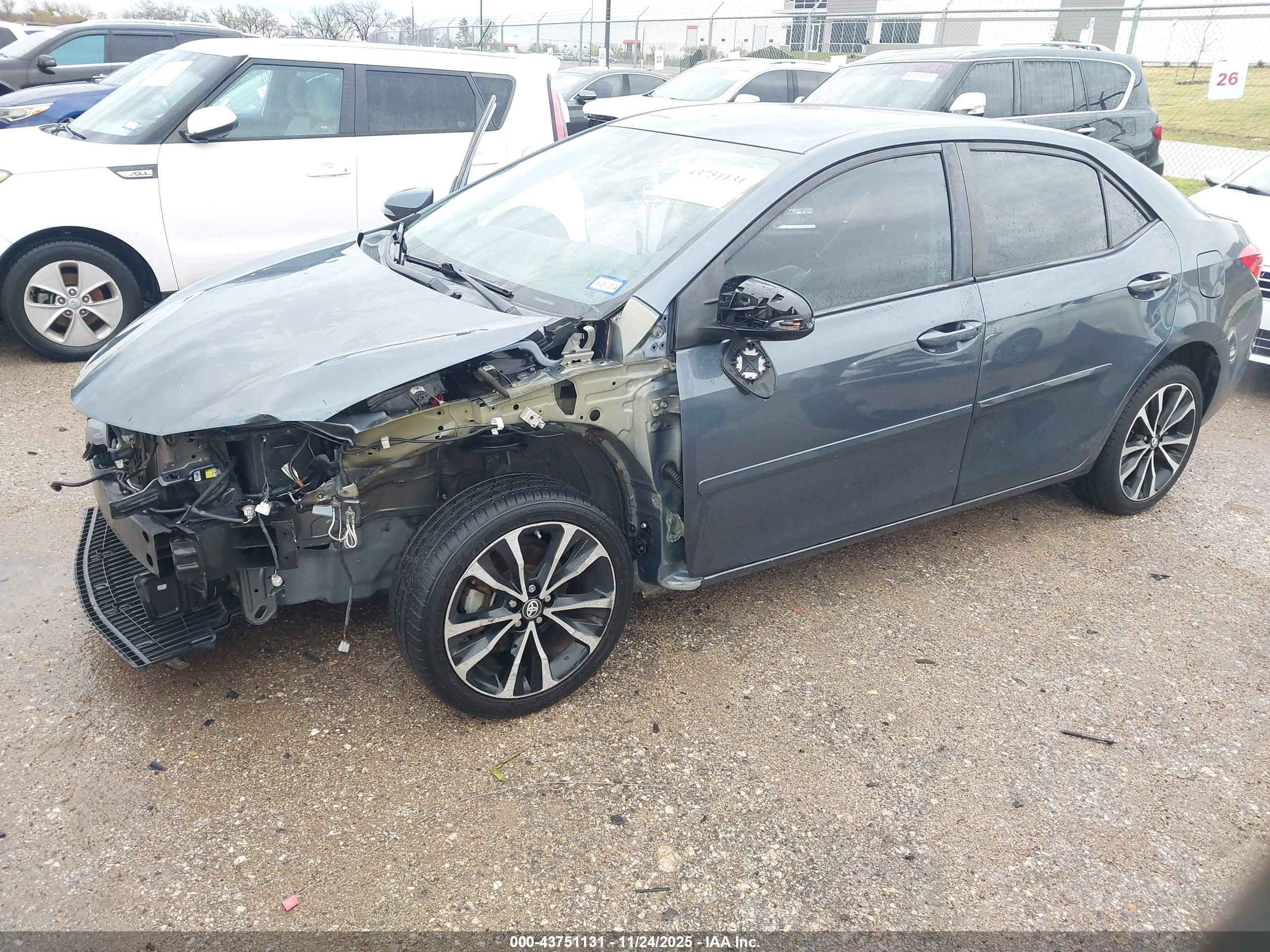 TOYOTA COROLLA image 2