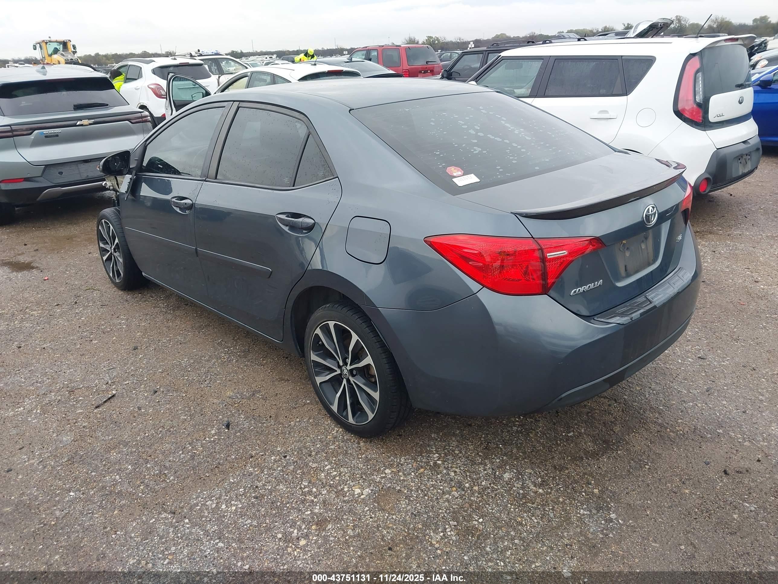TOYOTA COROLLA image 3