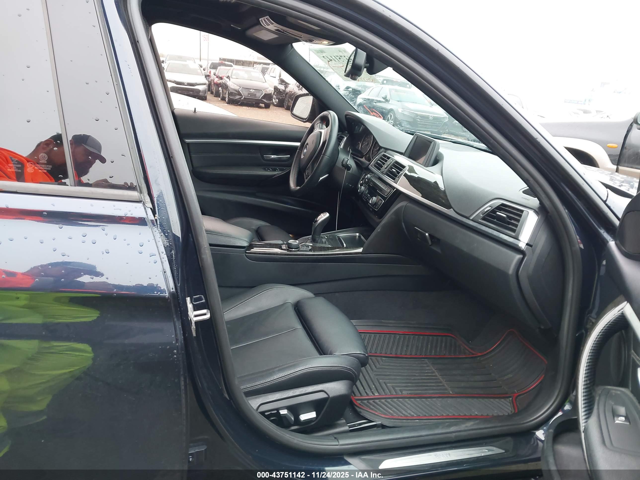 BMW 328I image 5