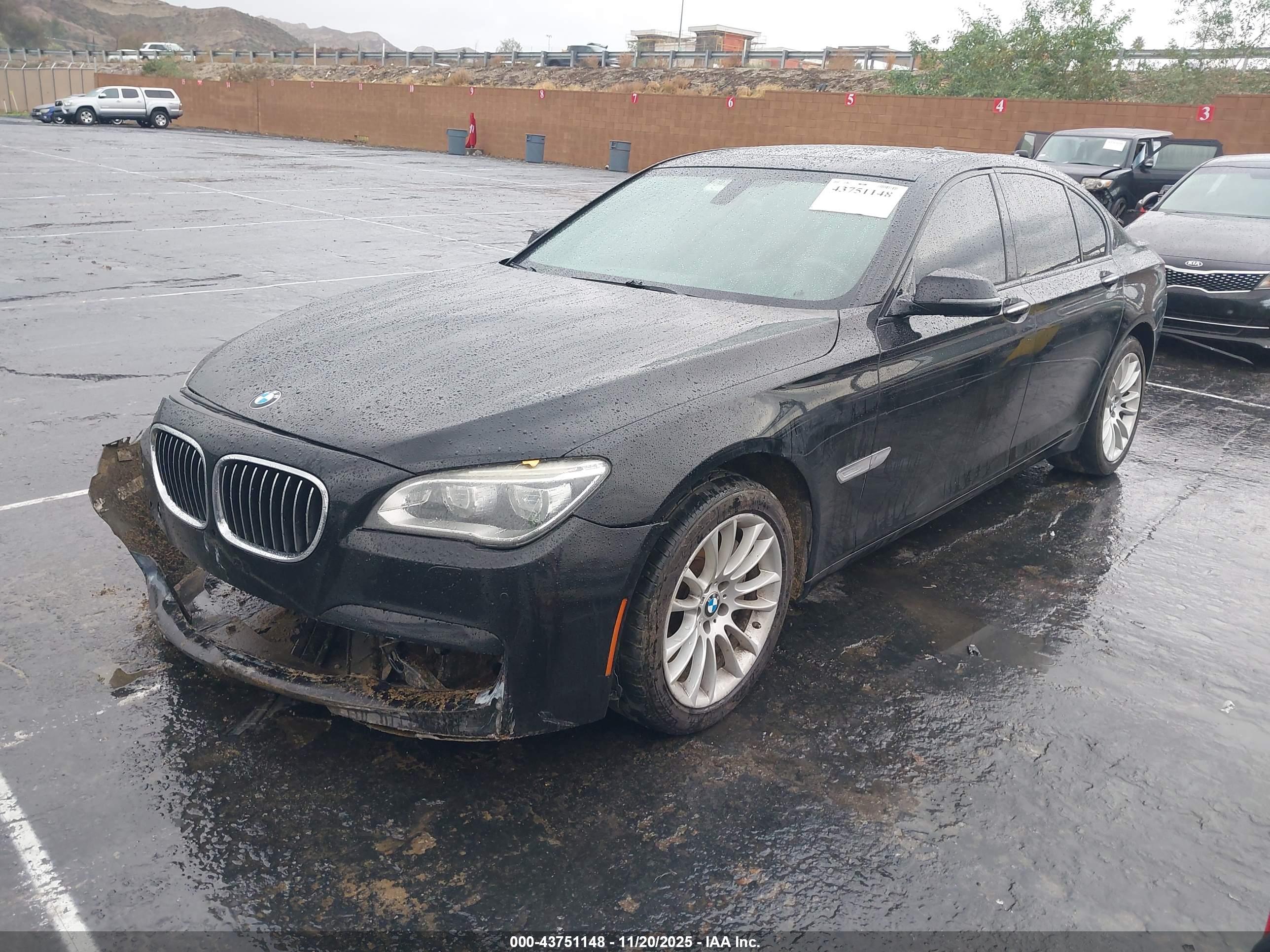 BMW 750I image 2