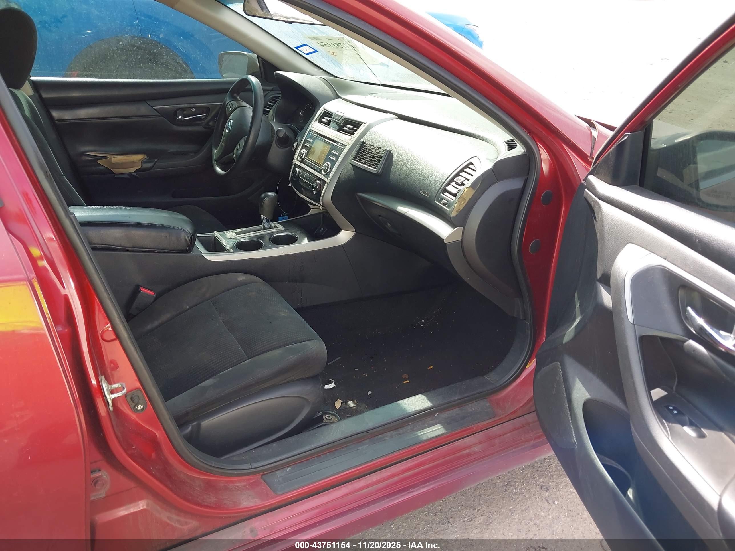 NISSAN ALTIMA image 5