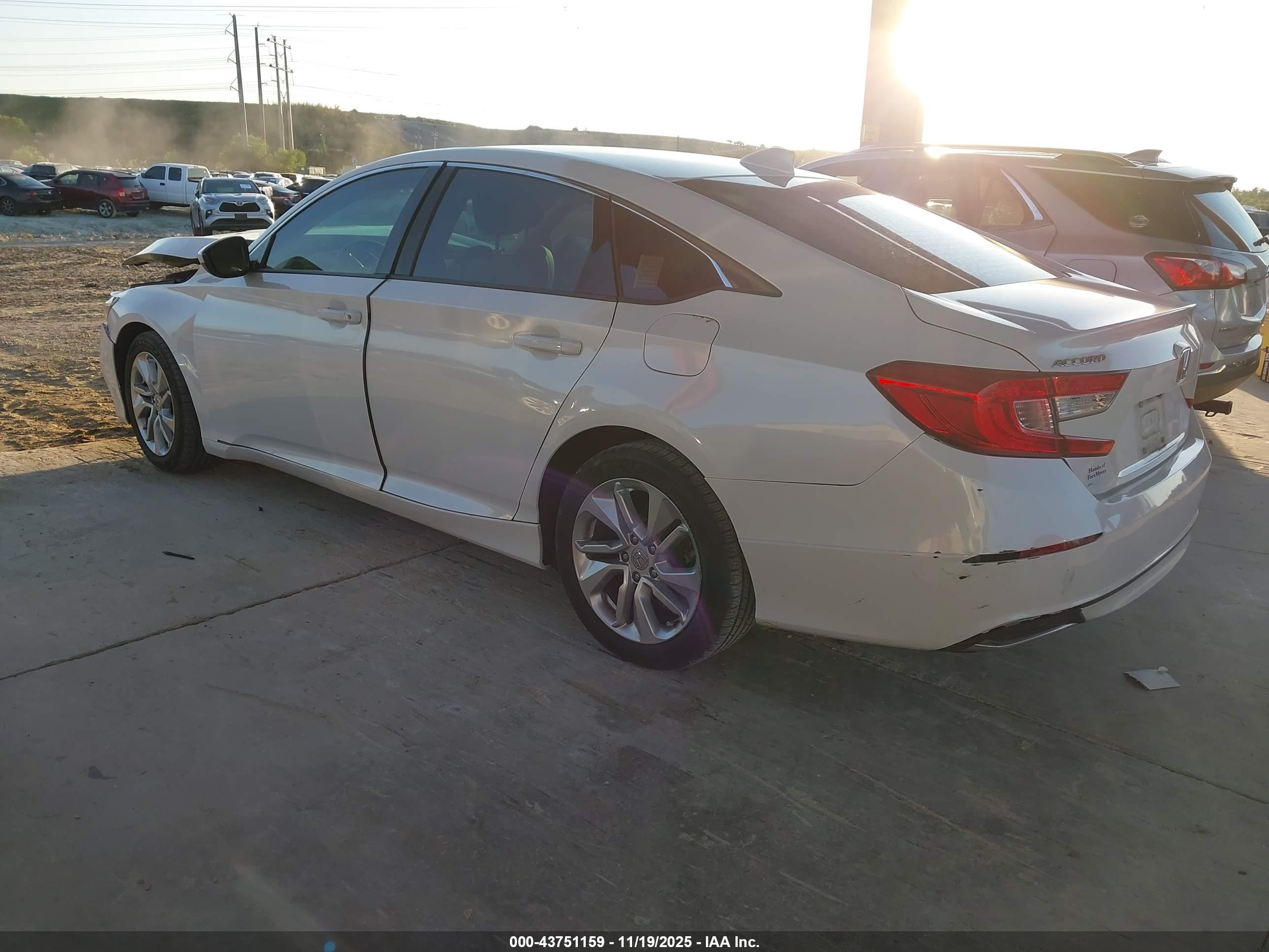 HONDA ACCORD image 3