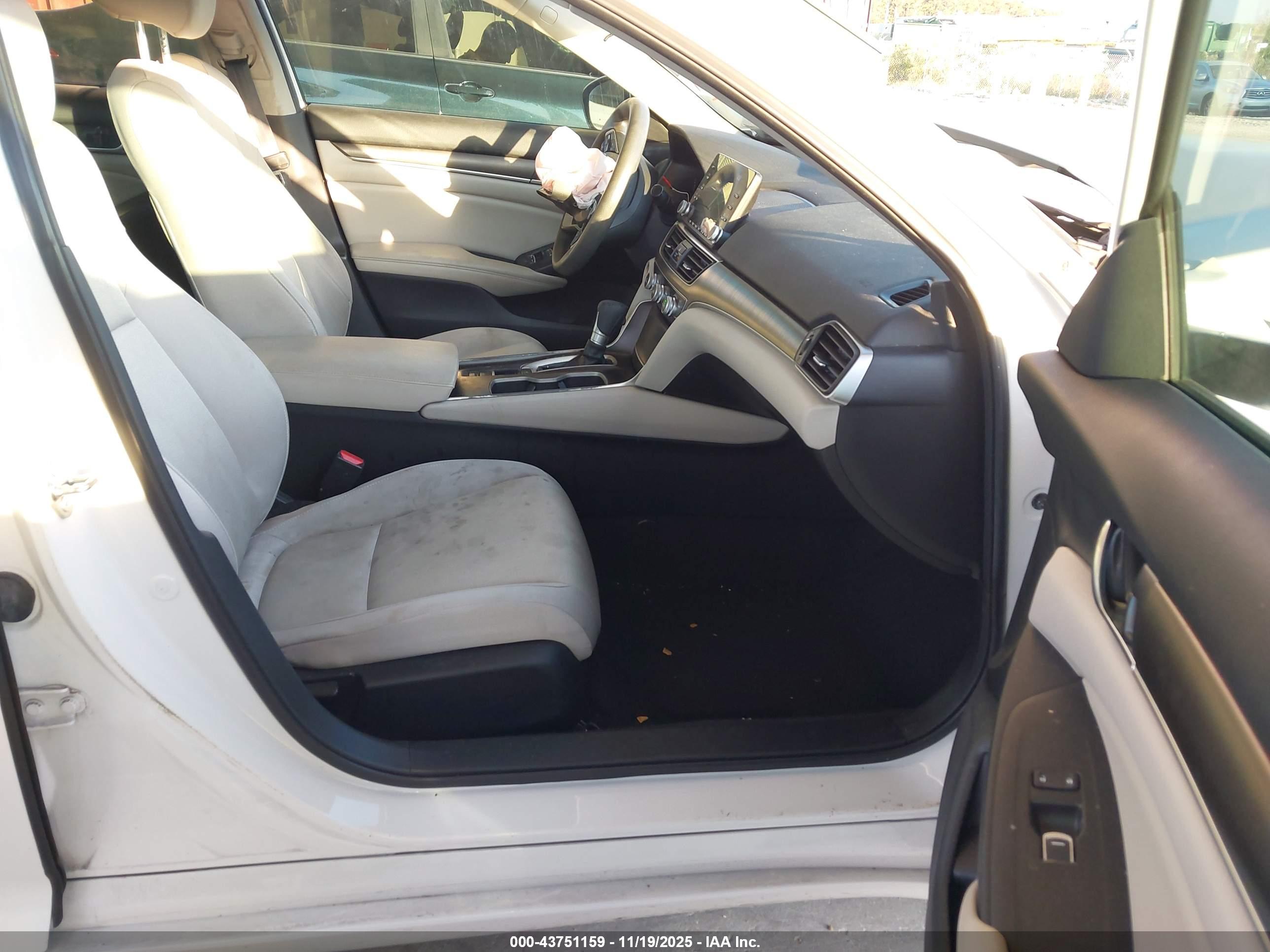 HONDA ACCORD image 5