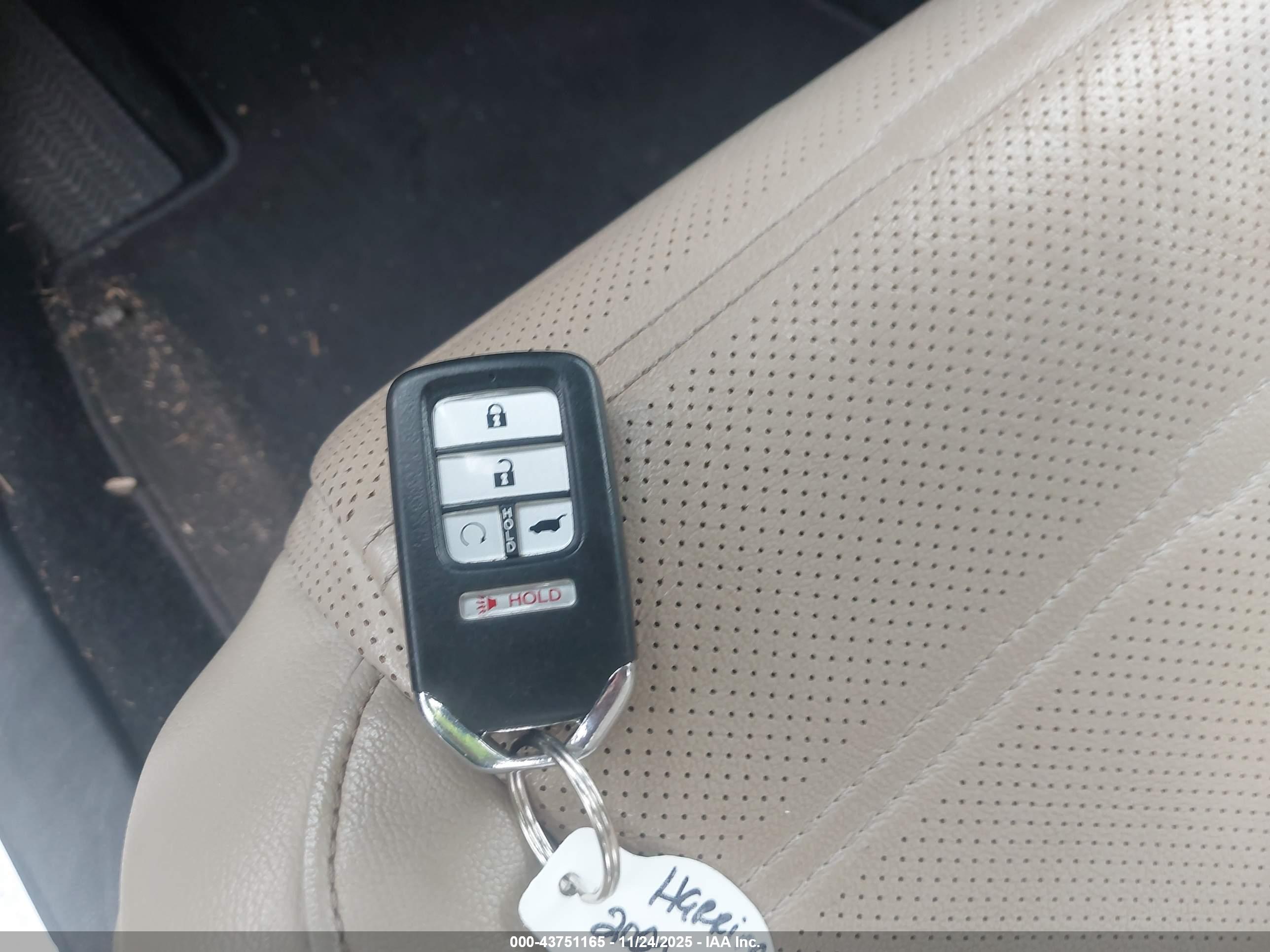 HONDA CR-V image 11