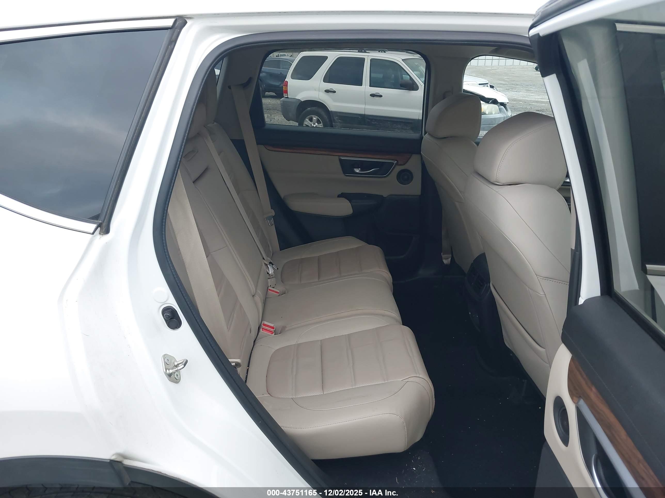 HONDA CR-V image 8