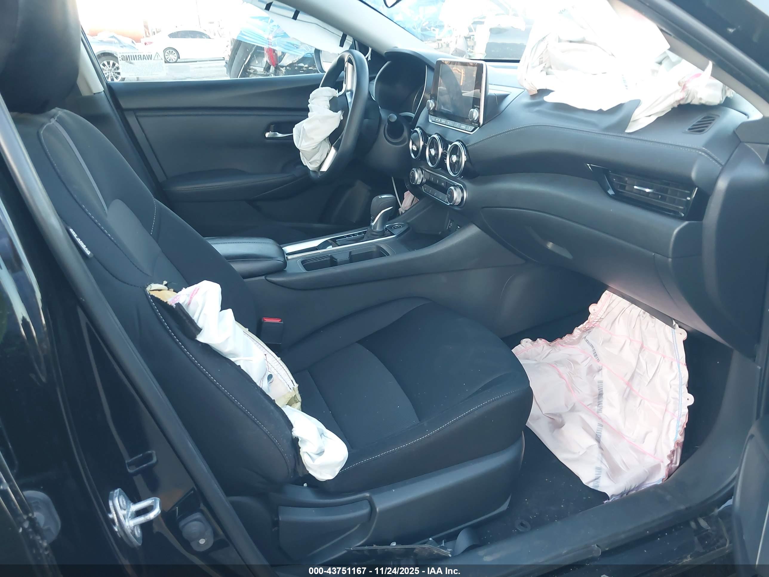 NISSAN SENTRA image 5