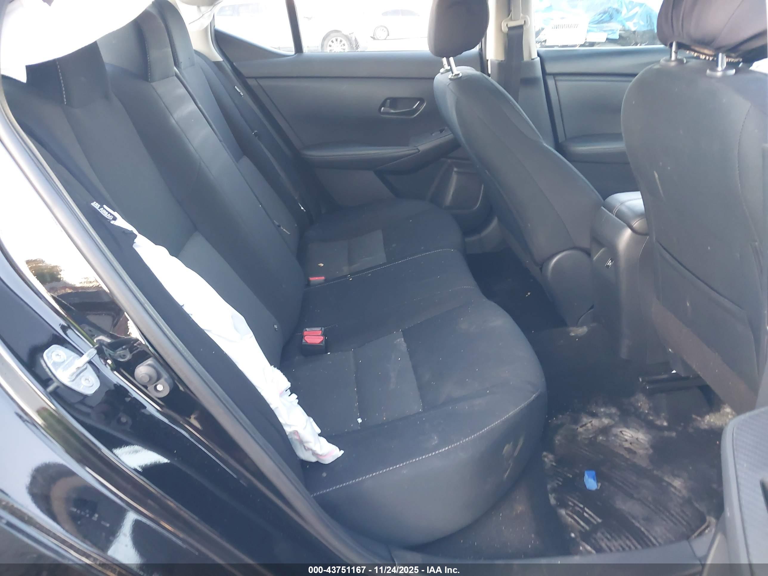 NISSAN SENTRA image 8