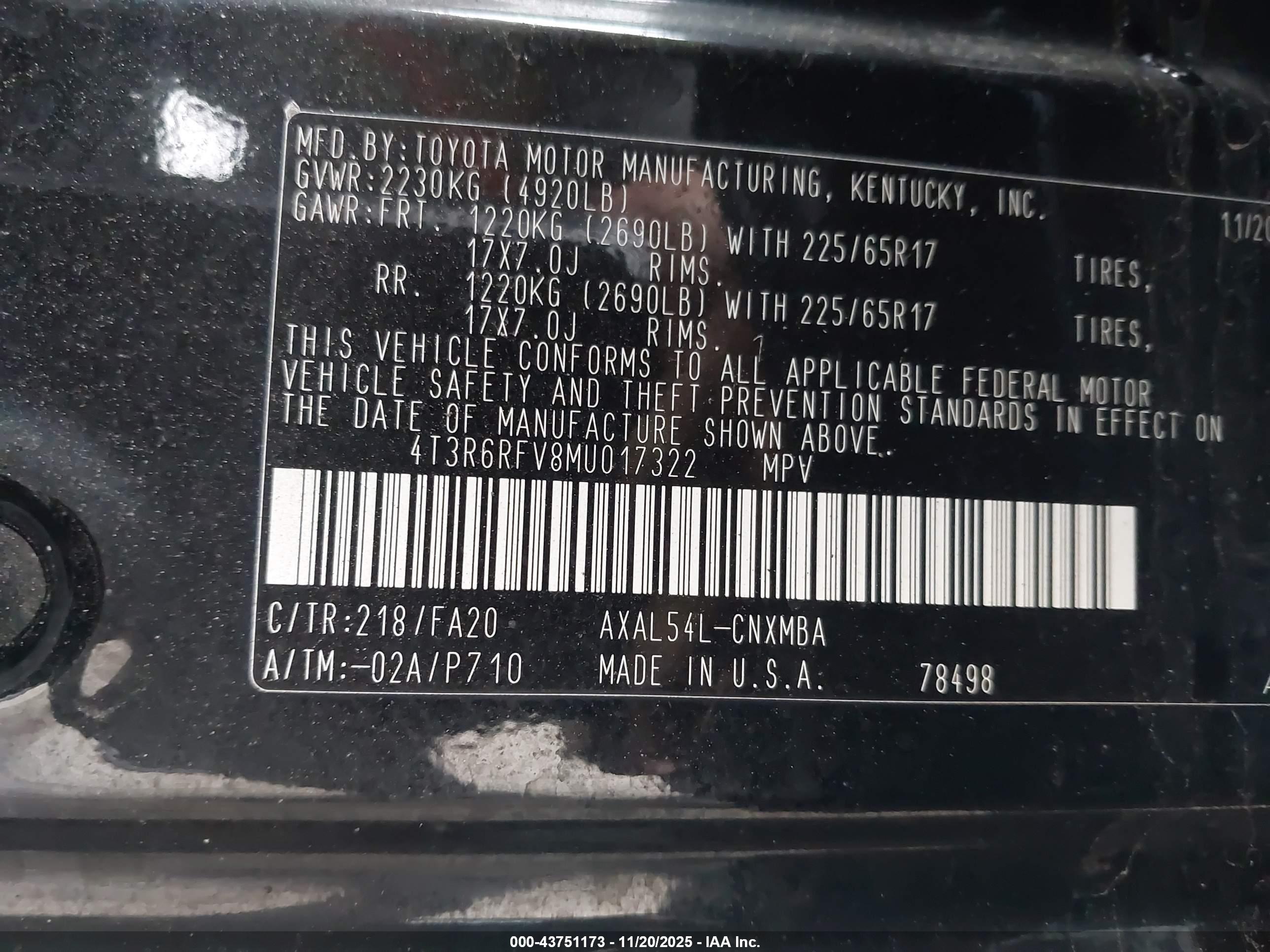TOYOTA RAV4 image 9