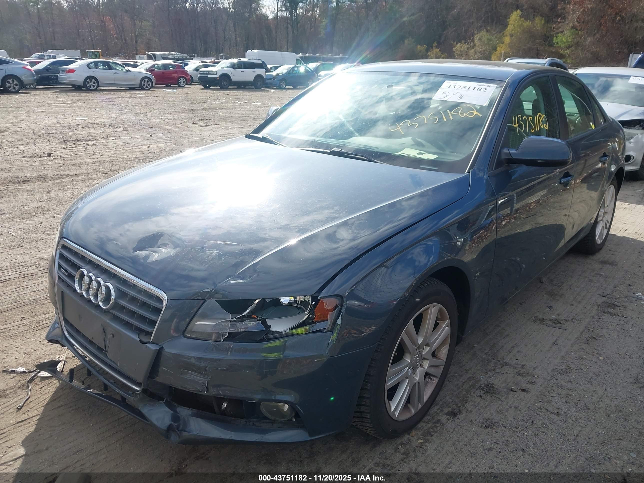 AUDI A4 image 2