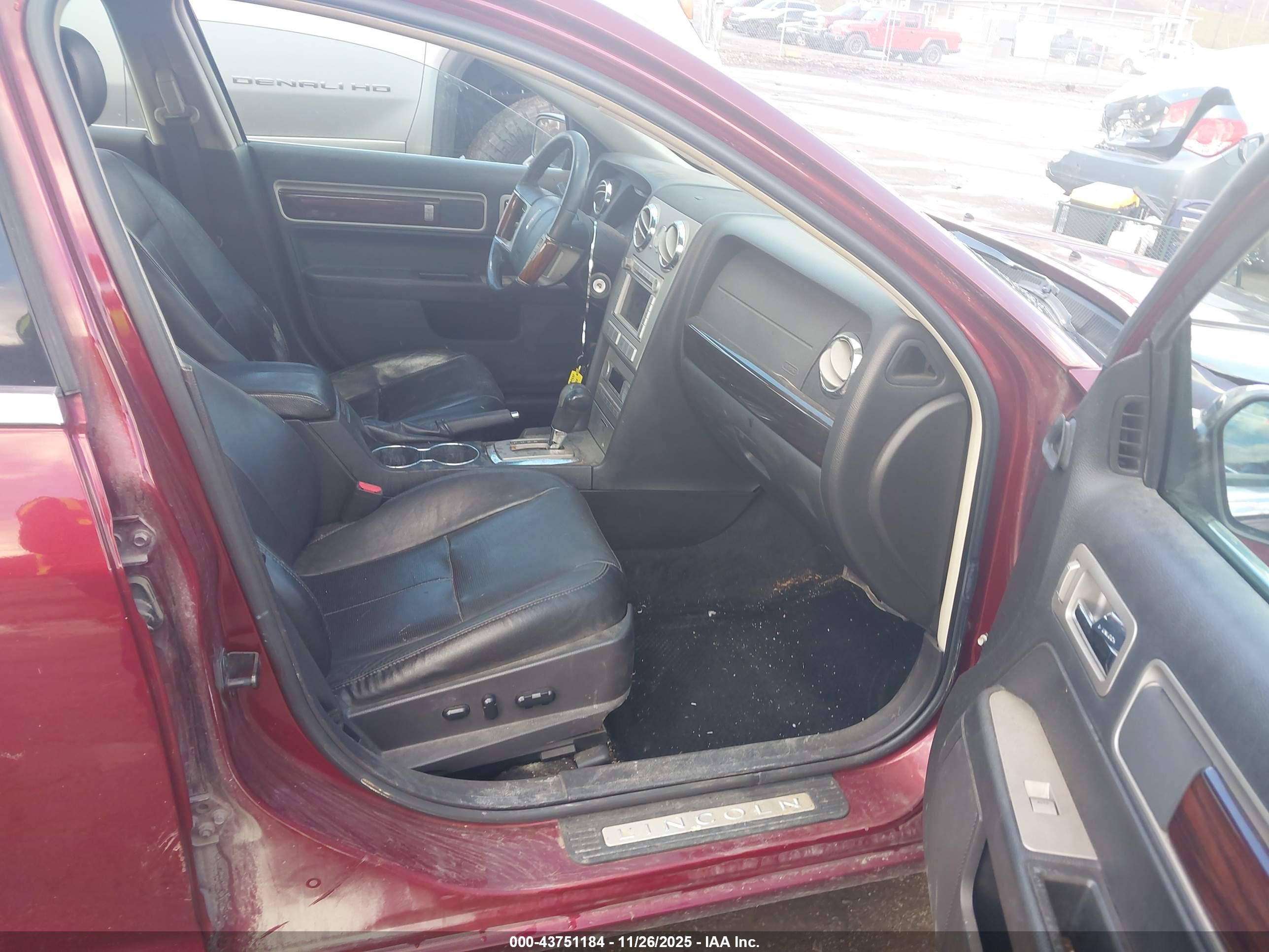 LINCOLN MKZ image 5