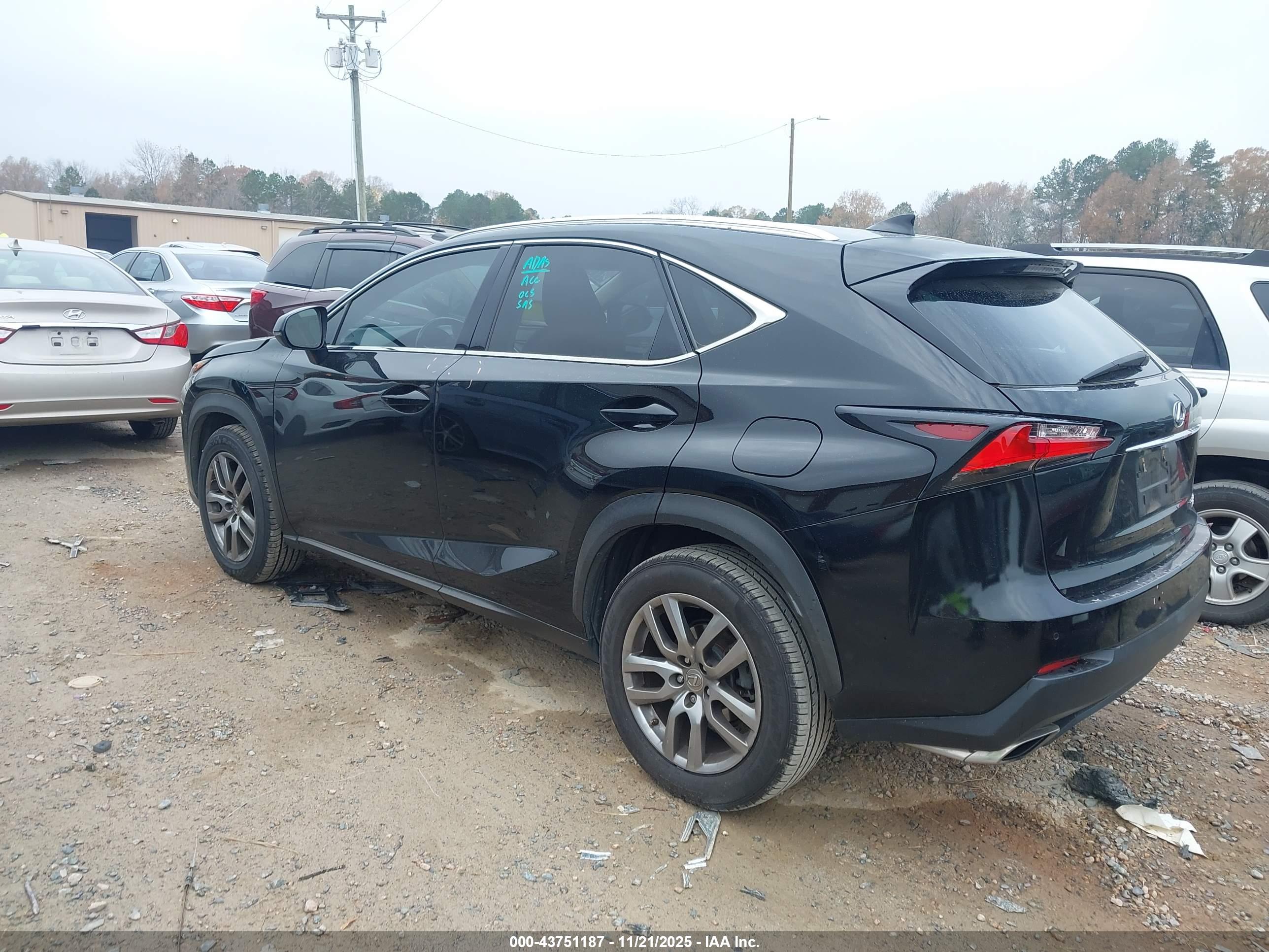LEXUS NX image 3