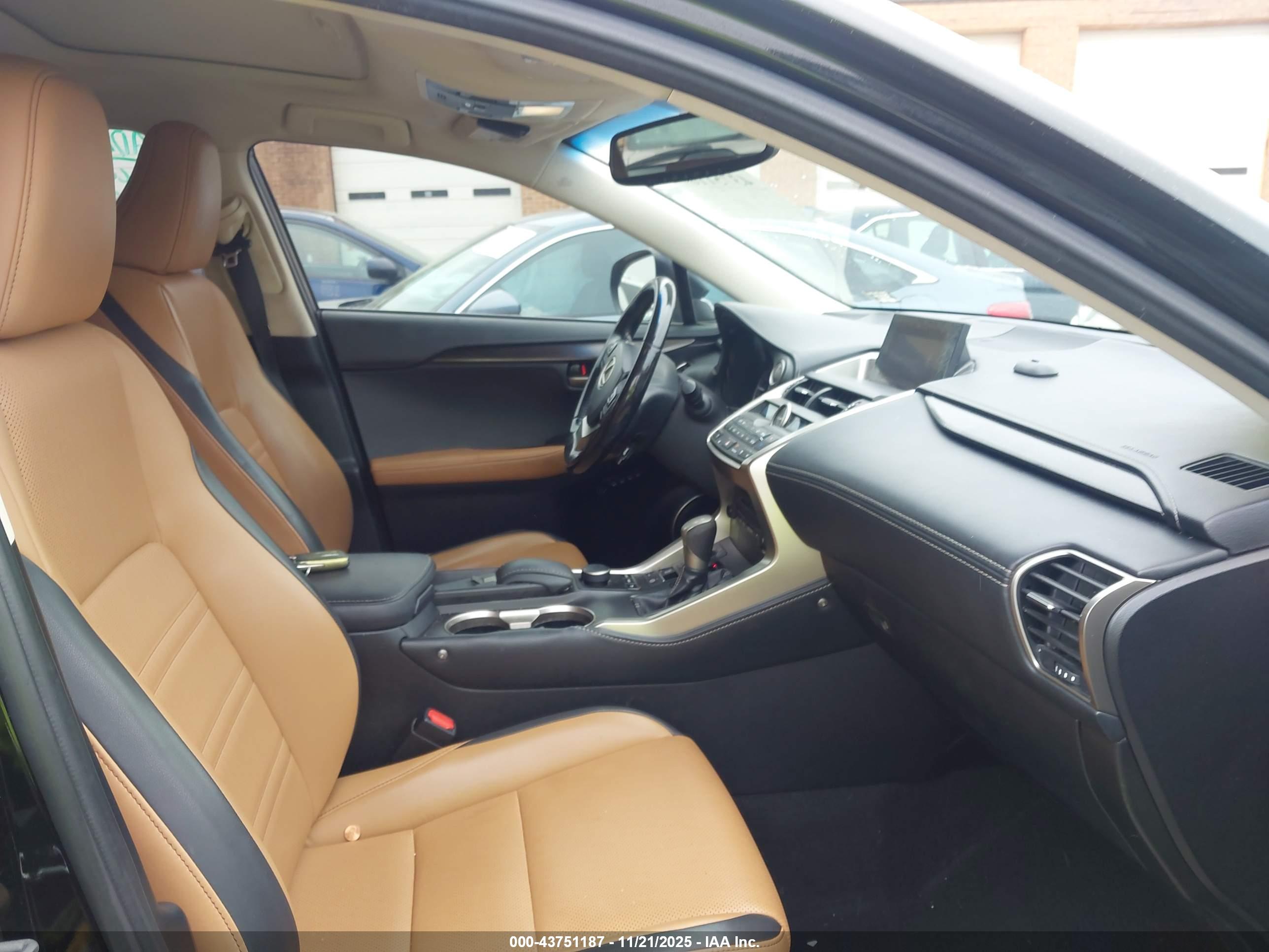 LEXUS NX image 5