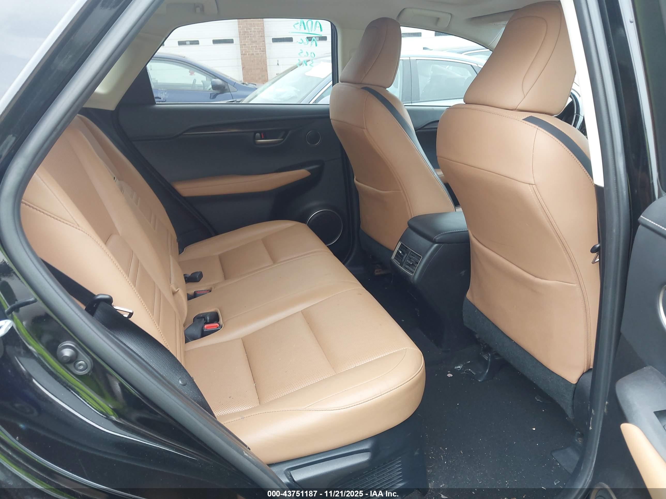 LEXUS NX image 8