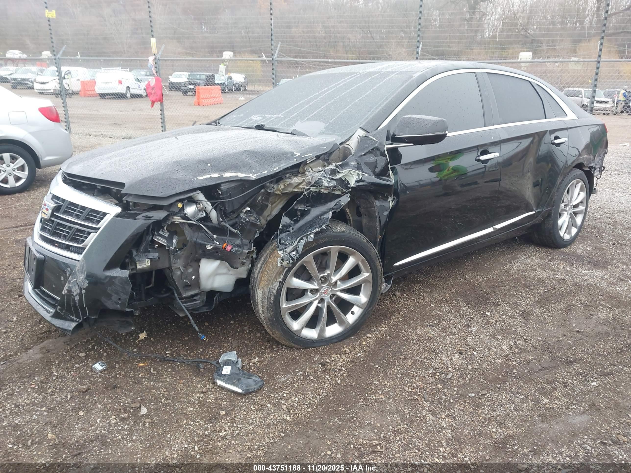 CADILLAC XTS image 2