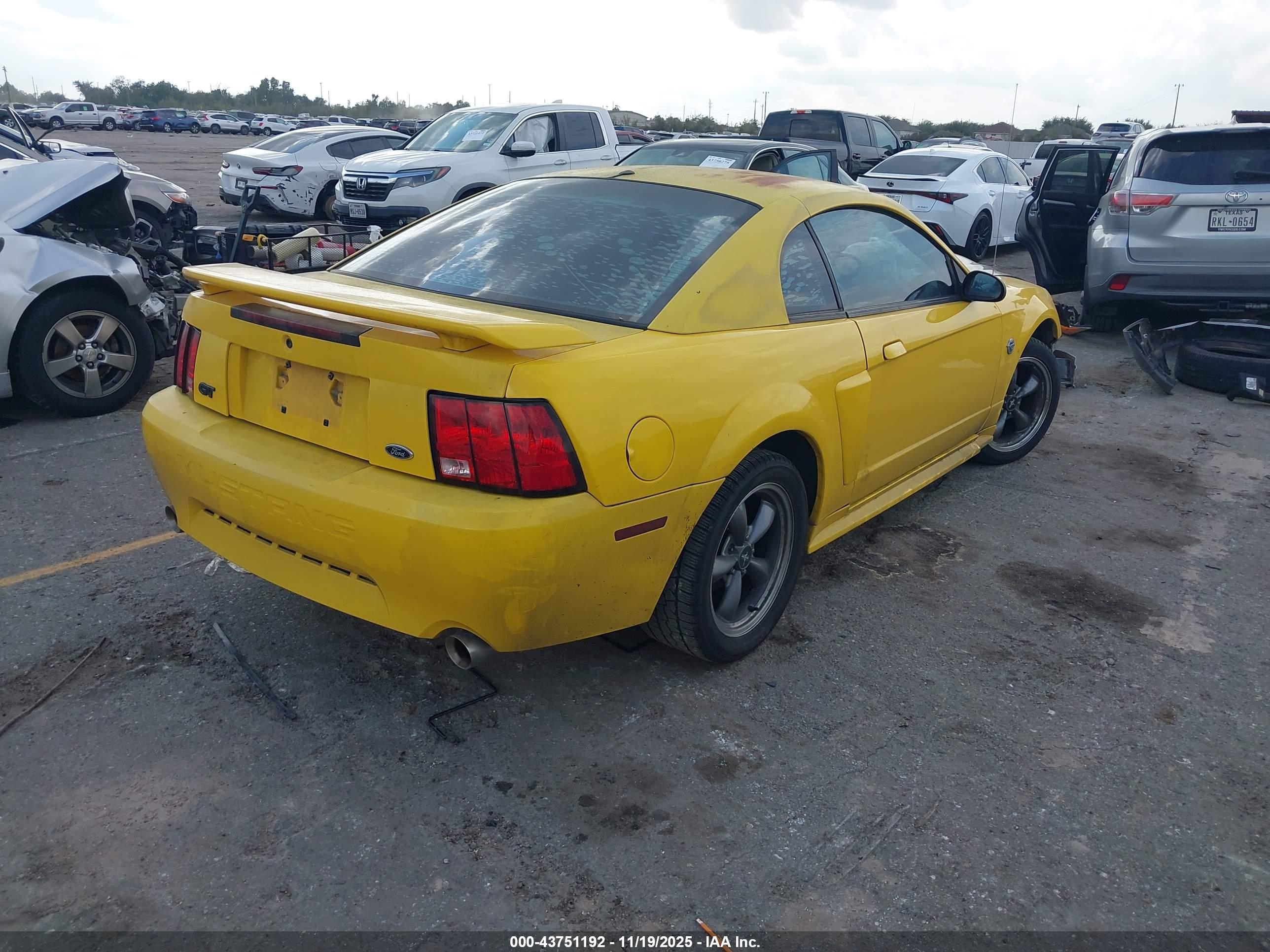 FORD MUSTANG image 4