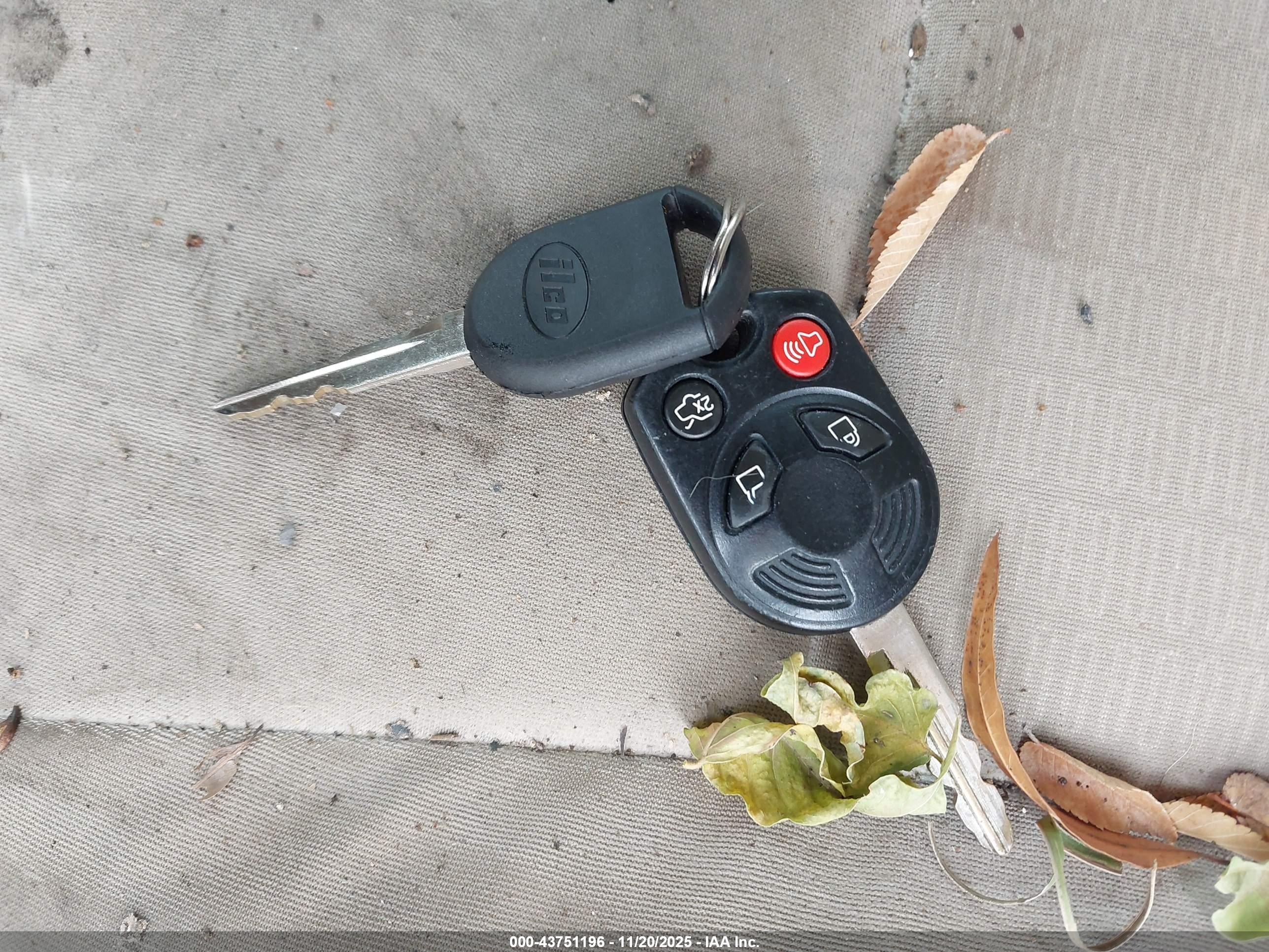 FORD FUSION image 11