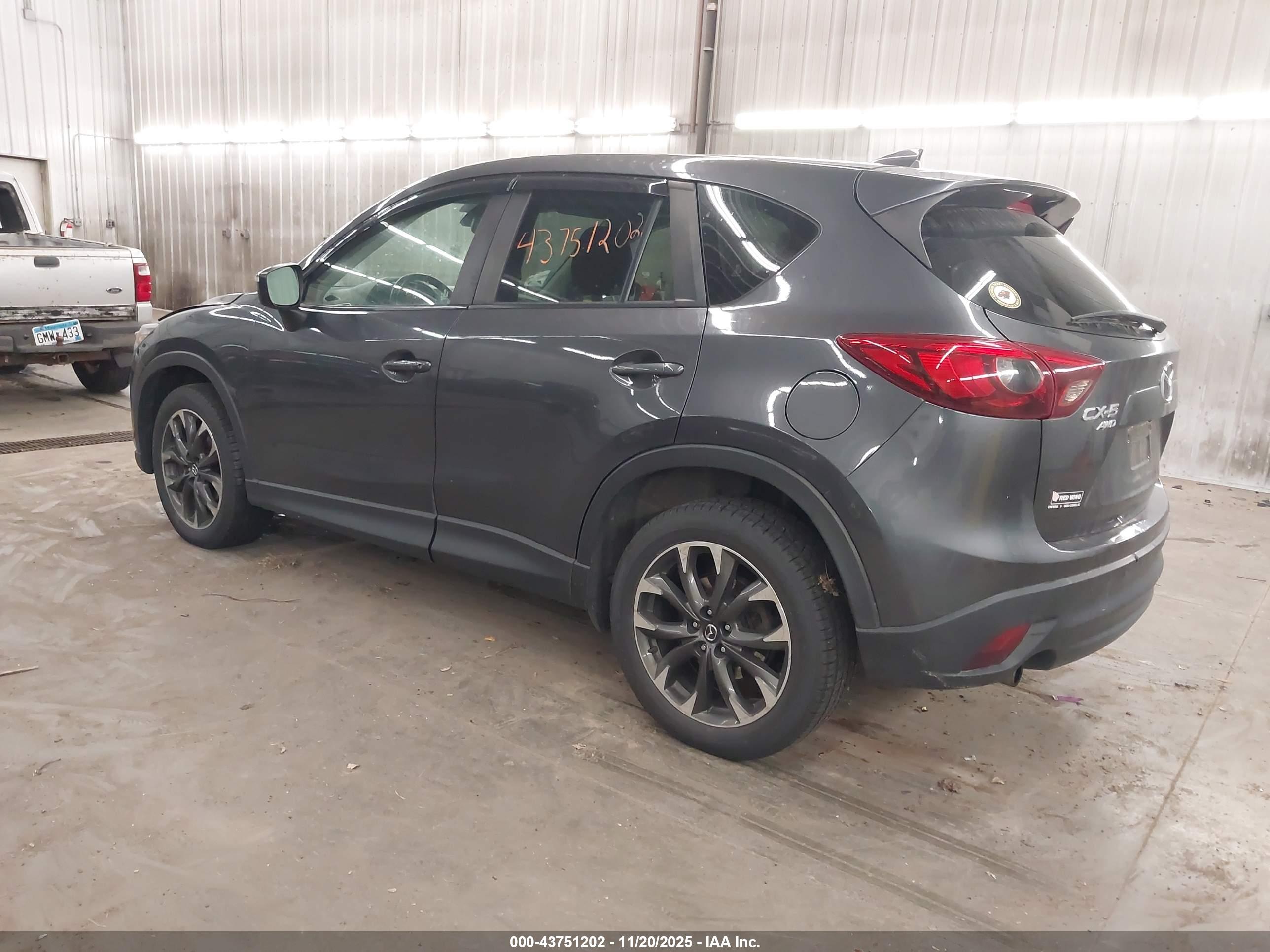 MAZDA CX-5 image 3