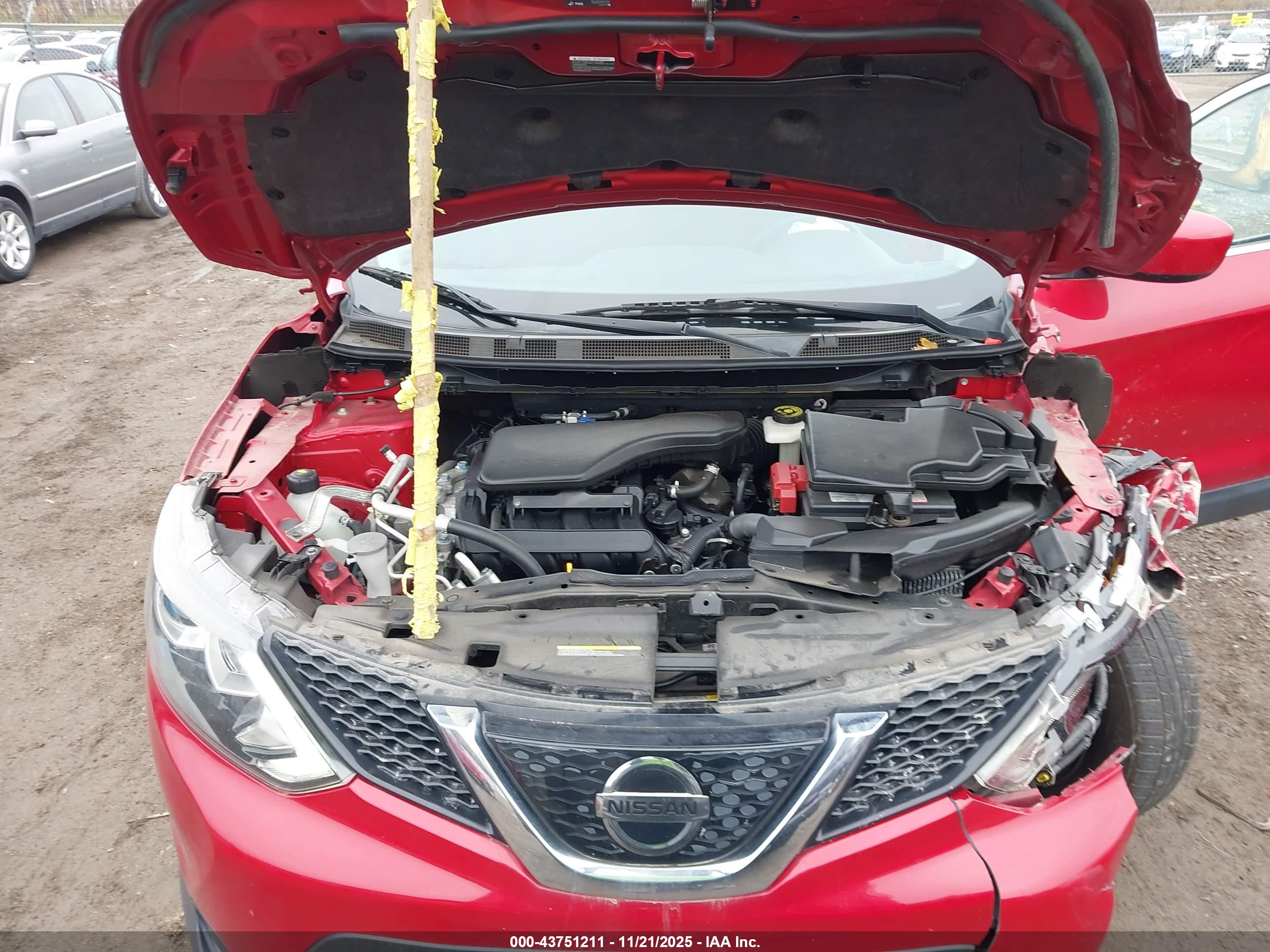 NISSAN ROGUE image 10
