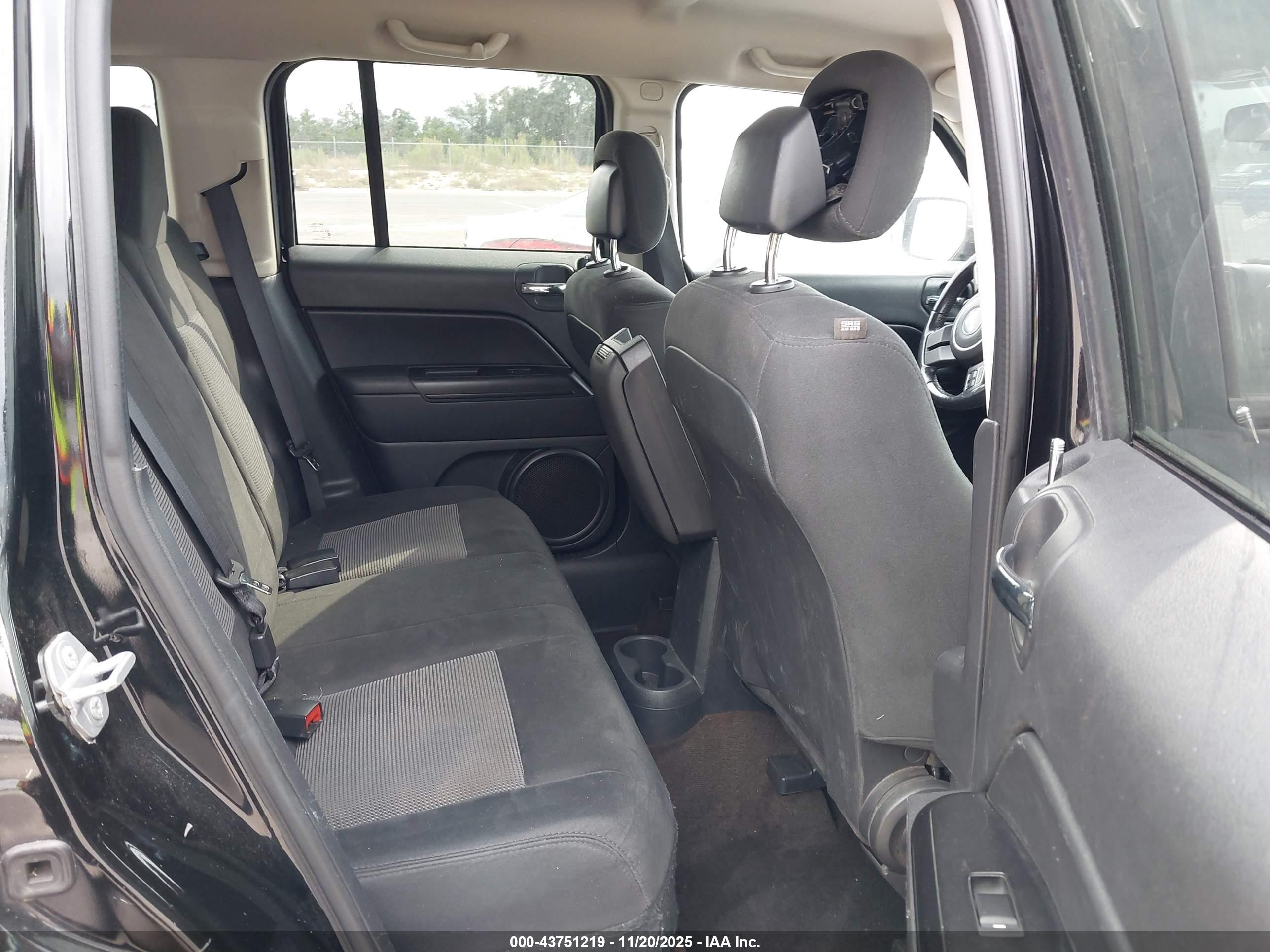 JEEP PATRIOT image 8