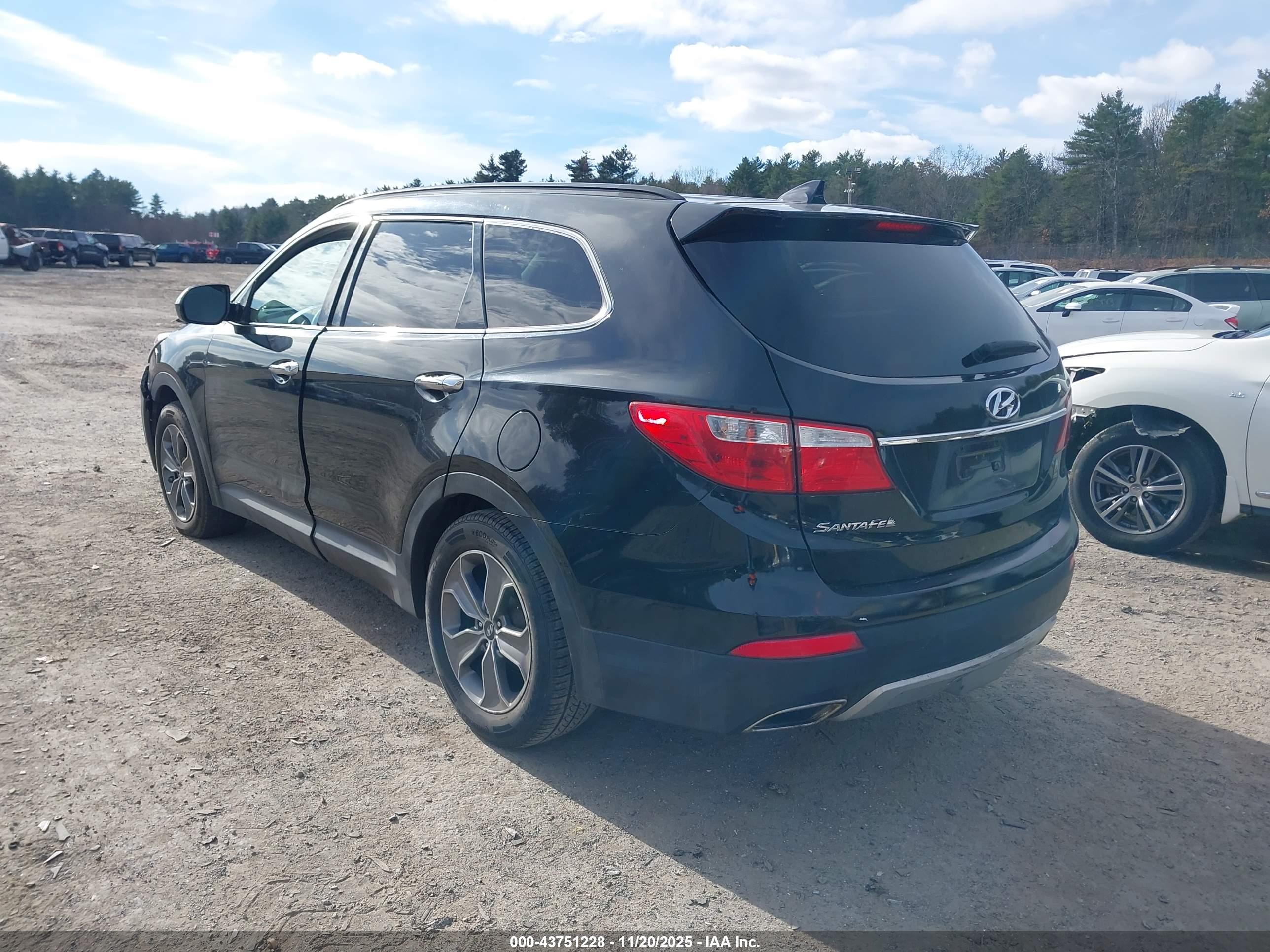 HYUNDAI SANTA image 3