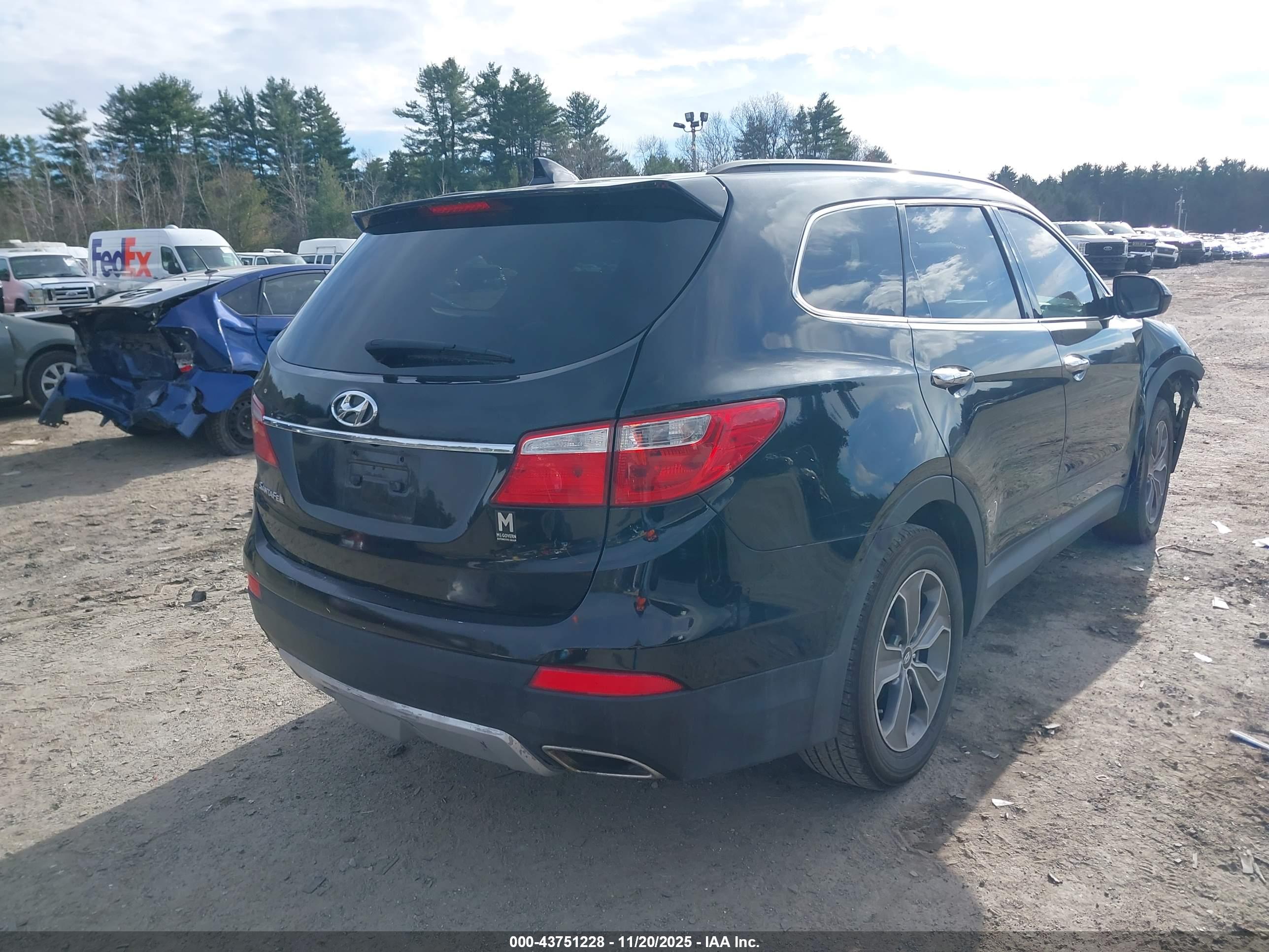 HYUNDAI SANTA image 4
