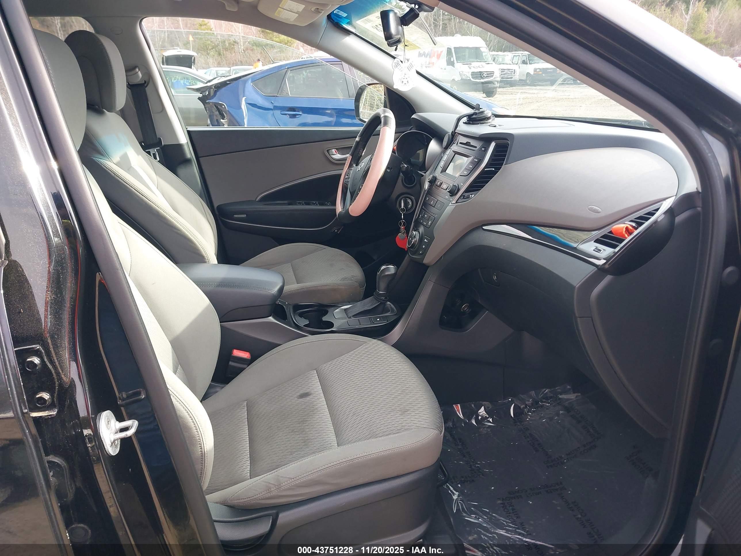 HYUNDAI SANTA image 5