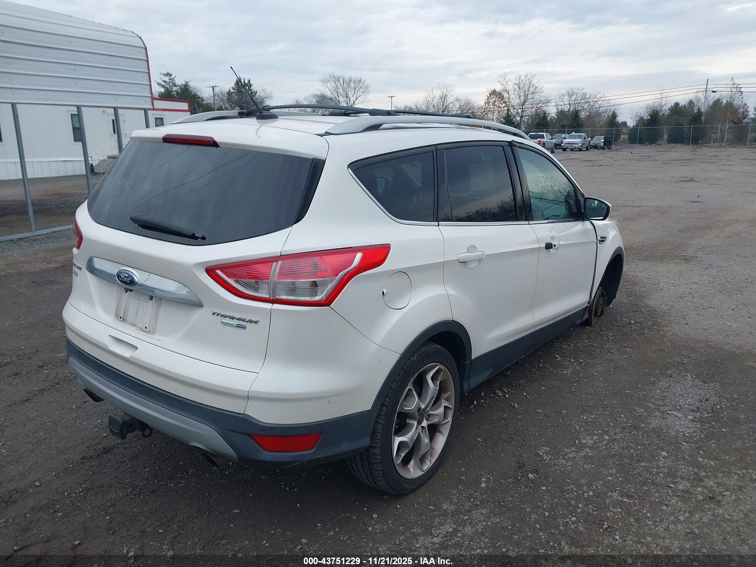 FORD ESCAPE image 4