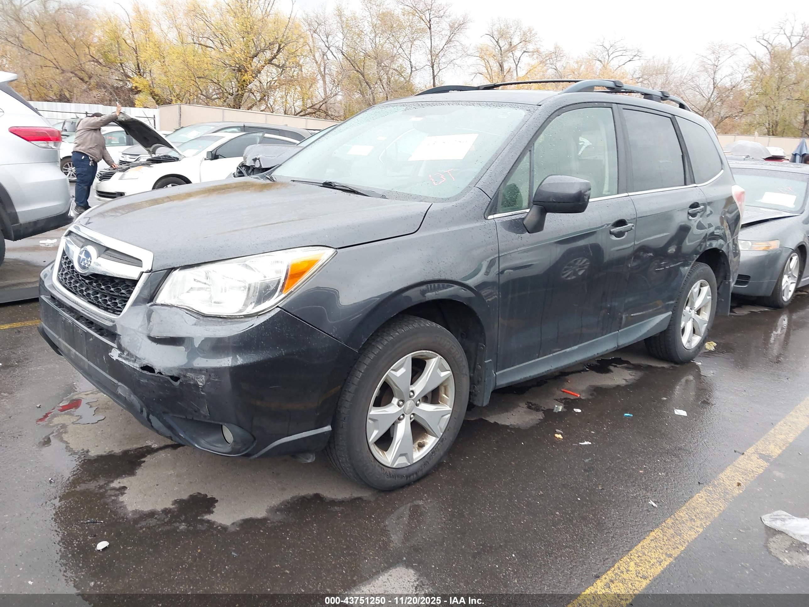 SUBARU FORESTER image 2
