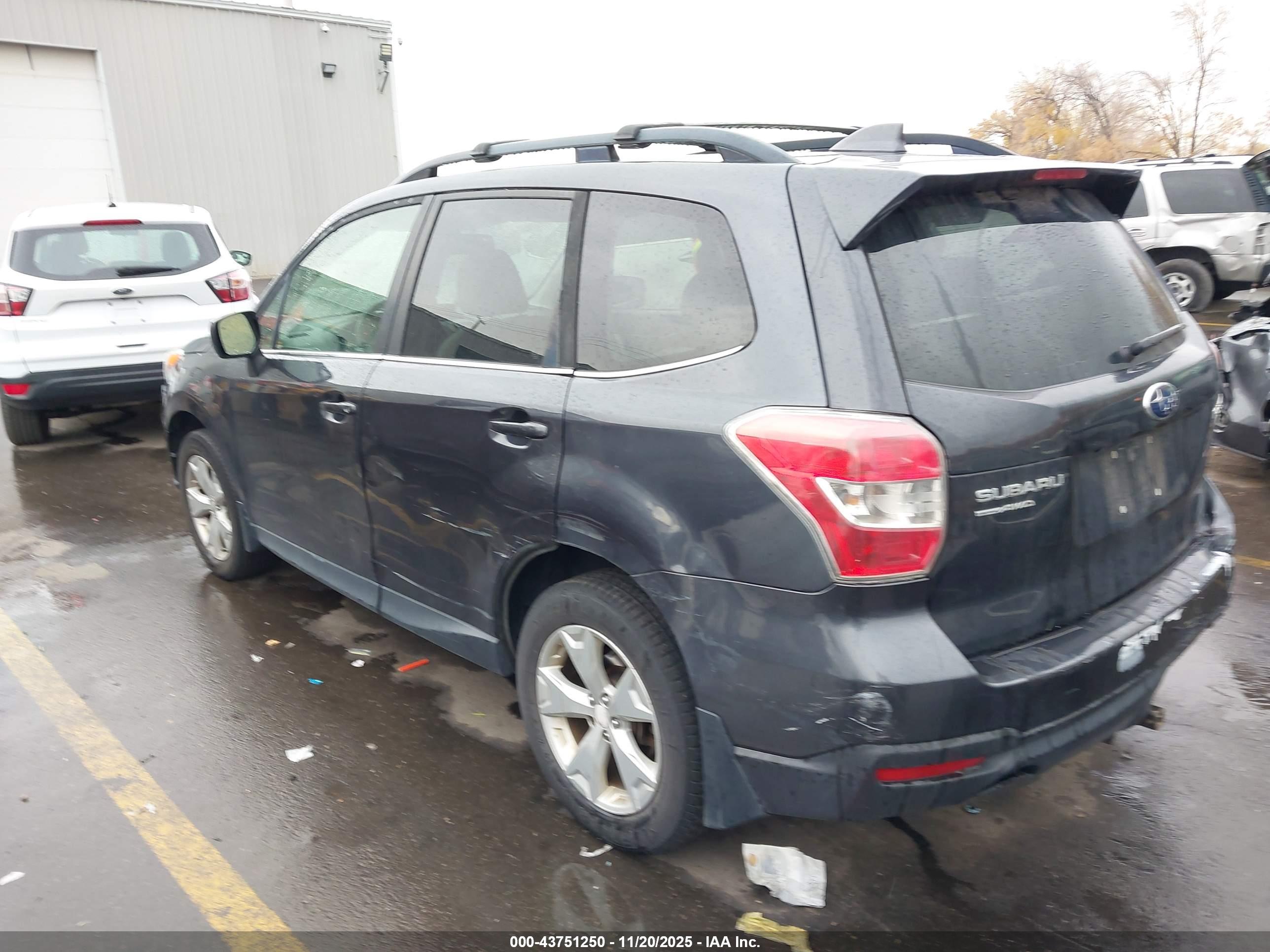 SUBARU FORESTER image 3