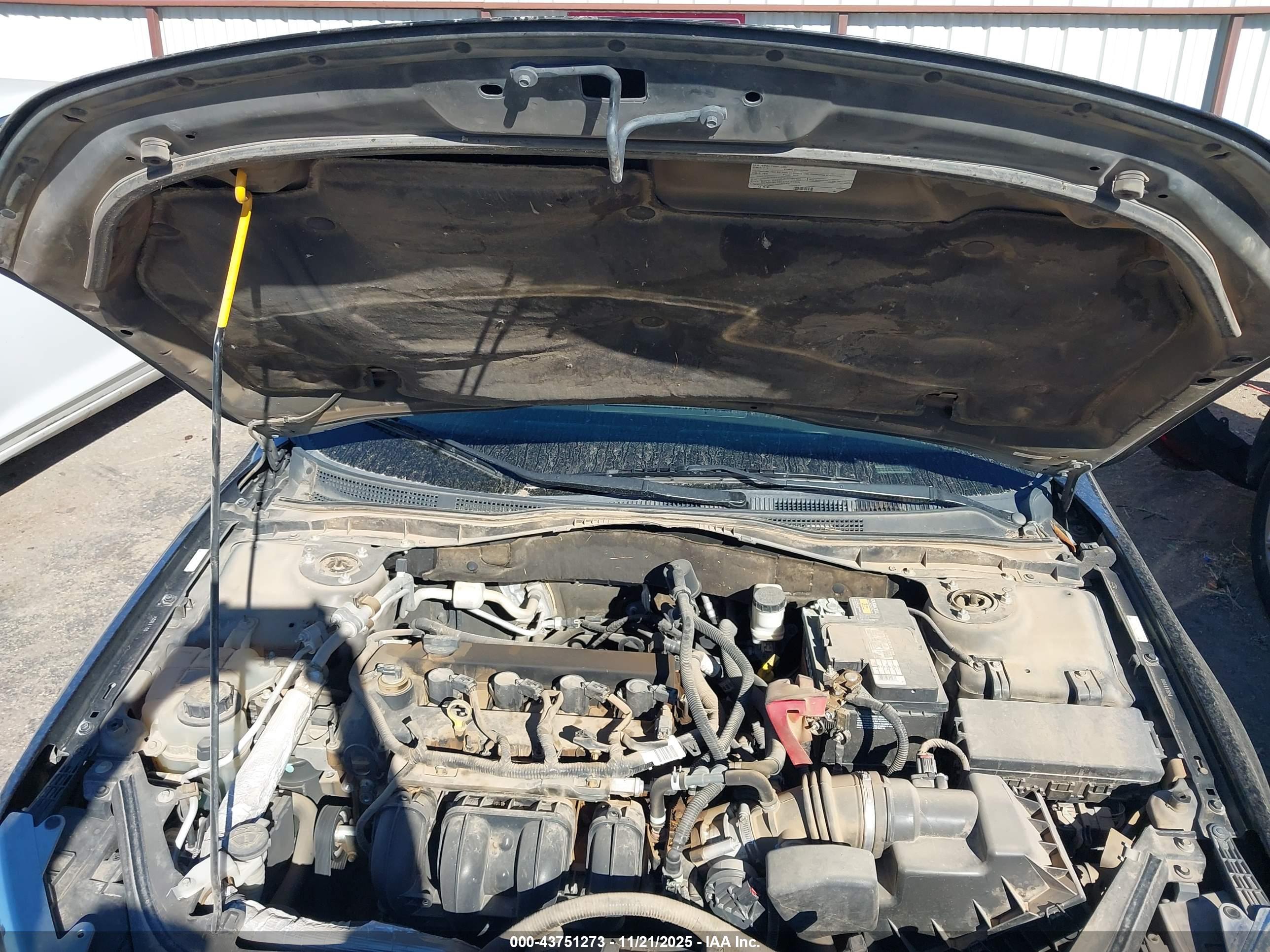 FORD FUSION image 10