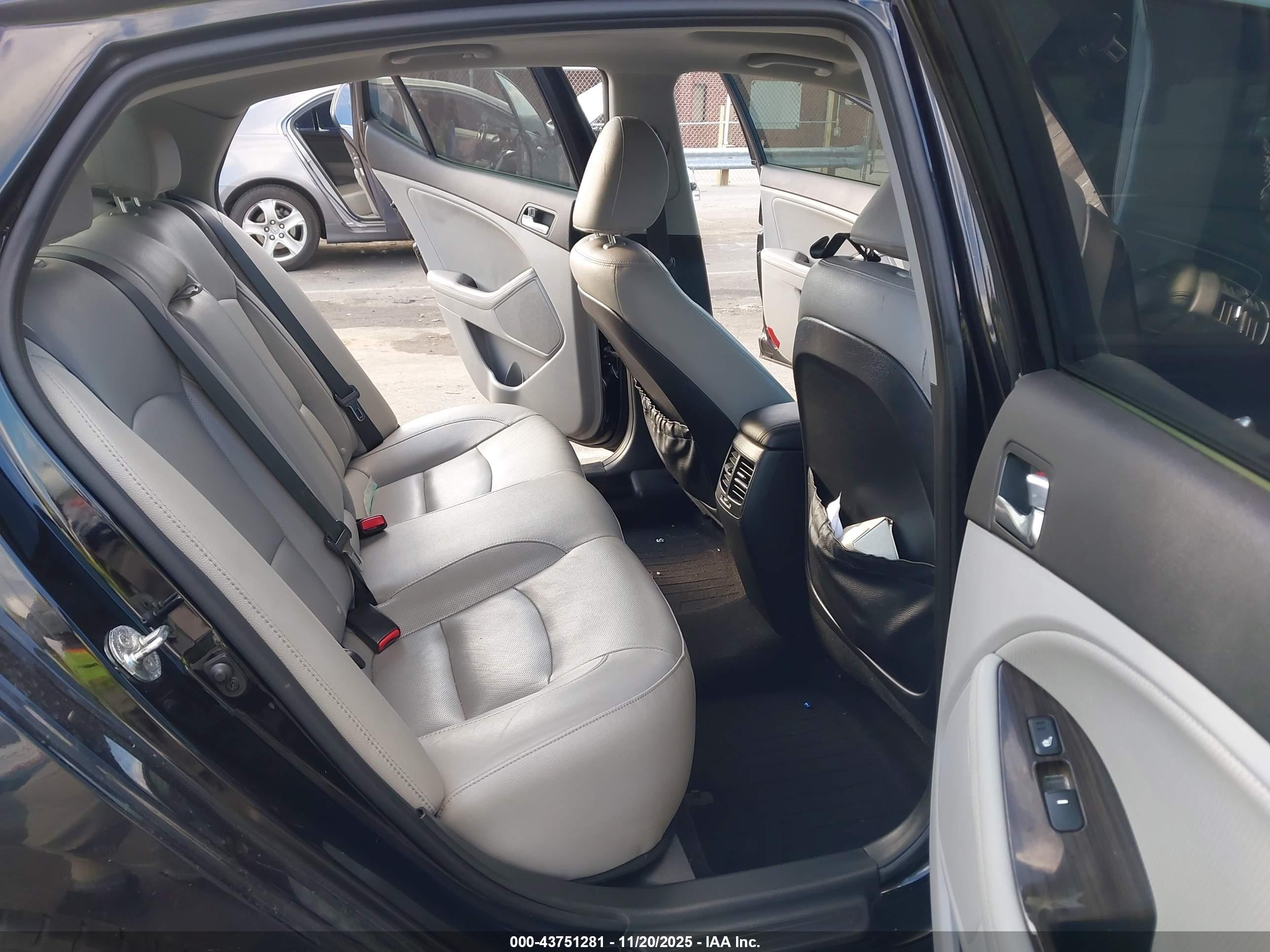 KIA OPTIMA image 8