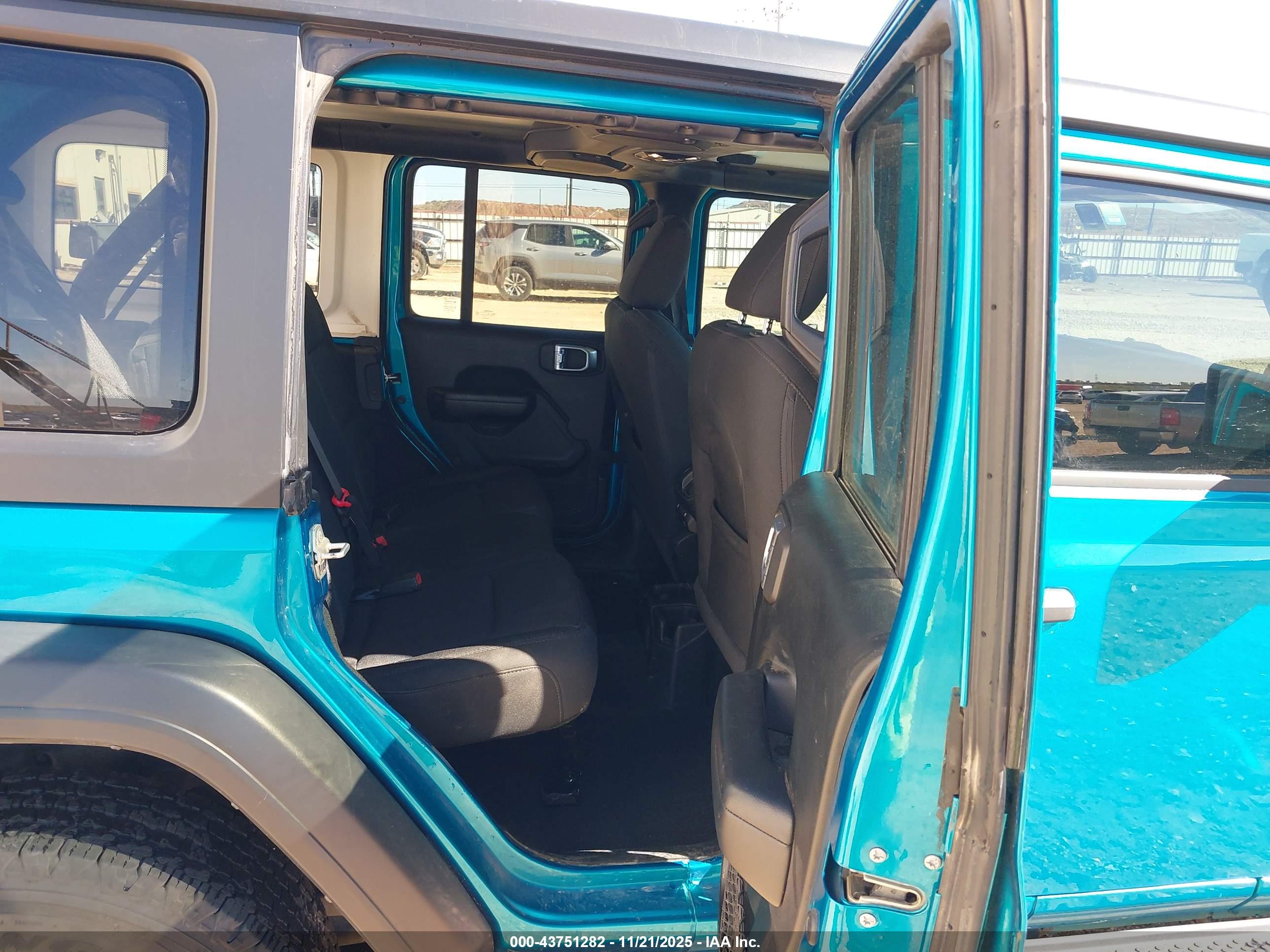 JEEP WRANGLER image 8