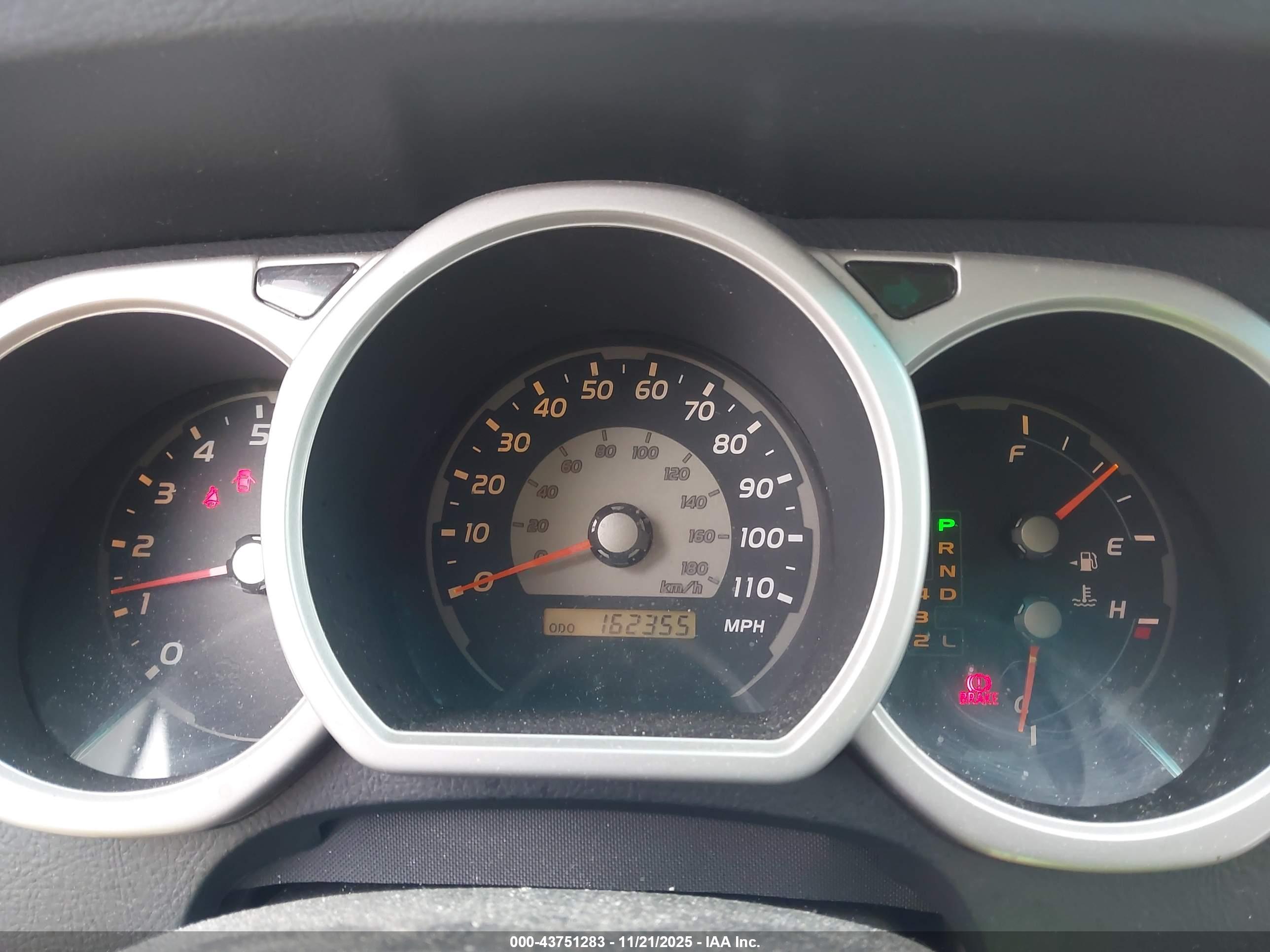 TOYOTA 4RUNNER image 7