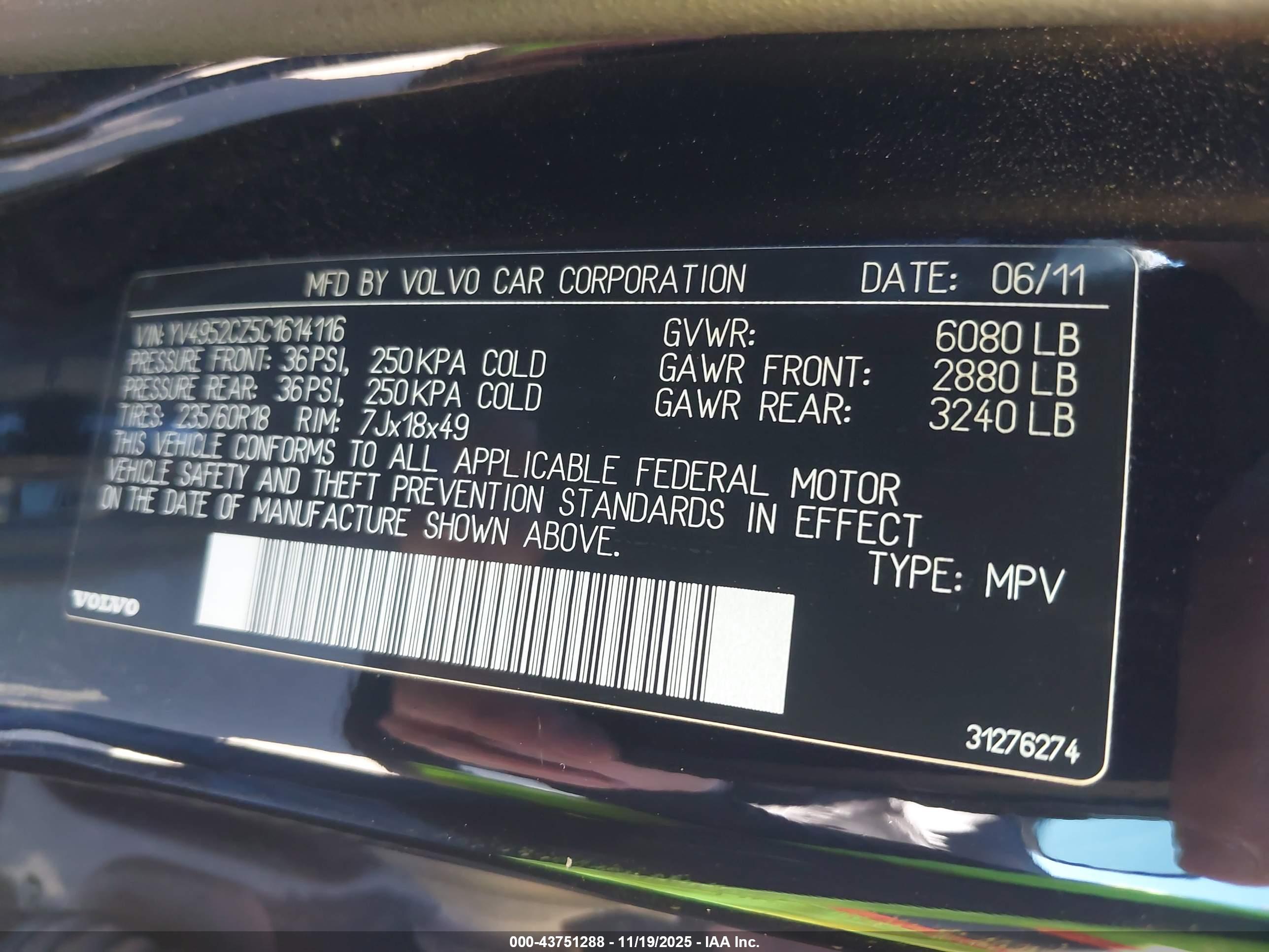 VOLVO XC90 image 9
