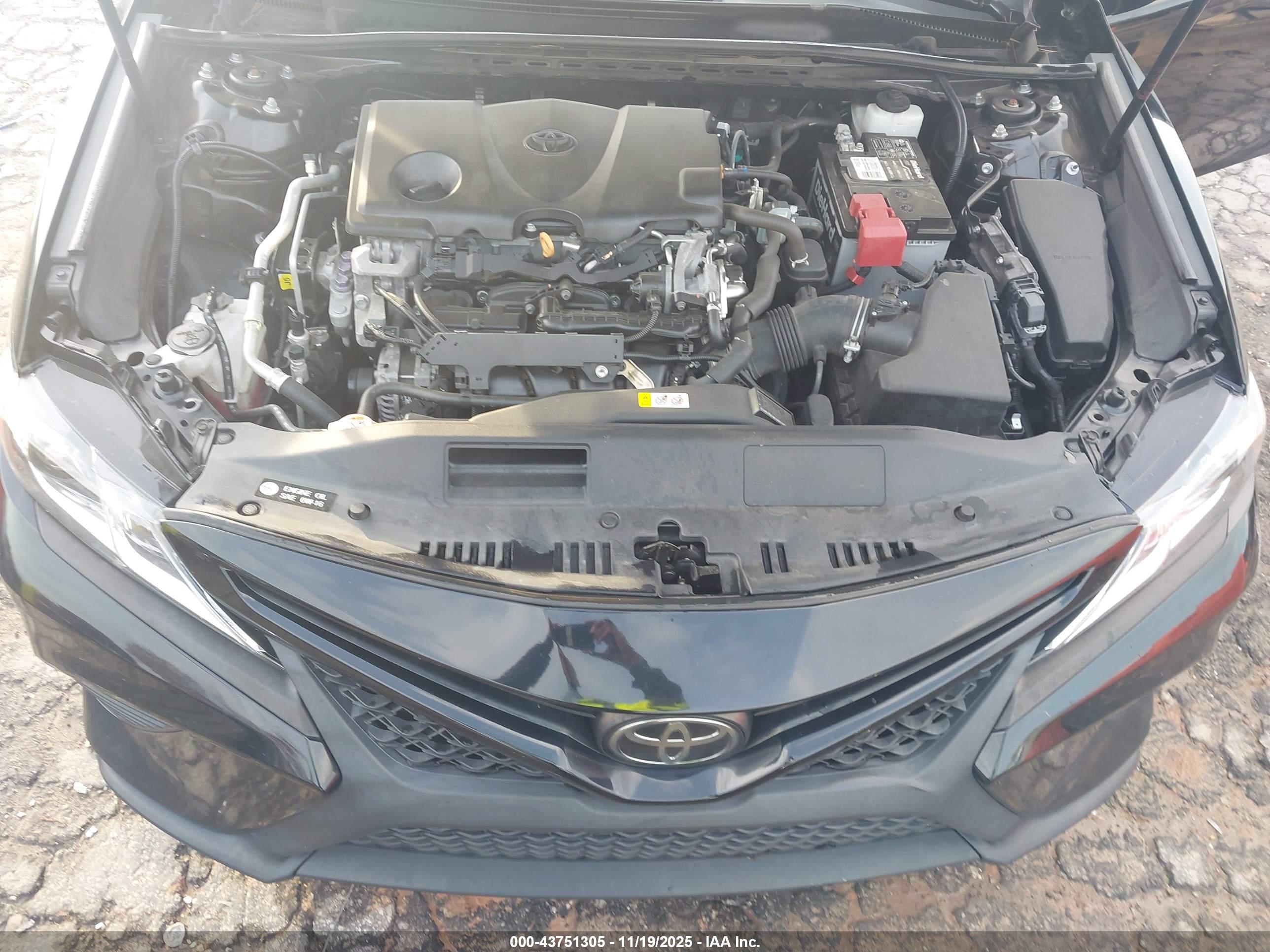 TOYOTA CAMRY image 10