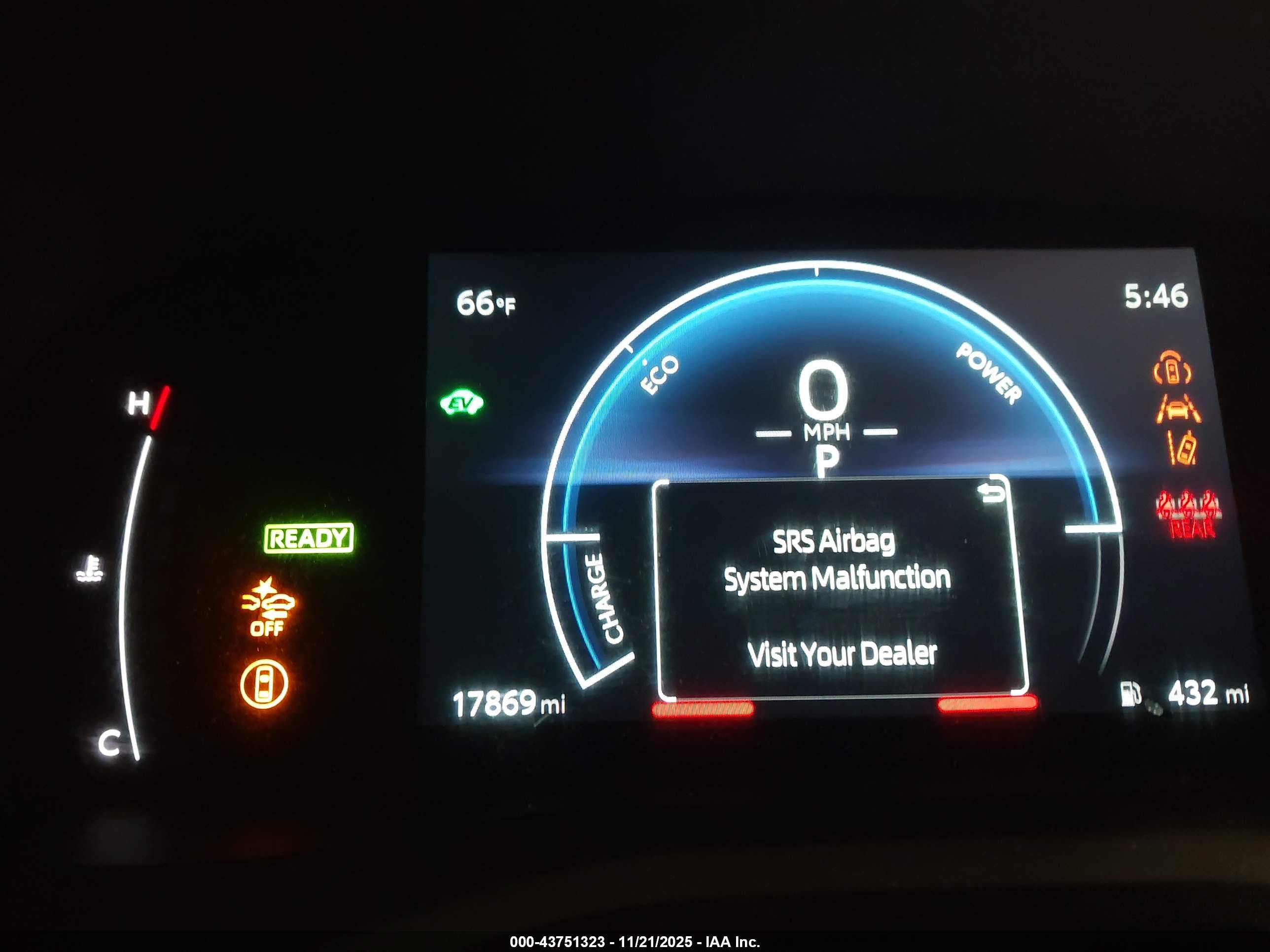 TOYOTA CAMRY image 7