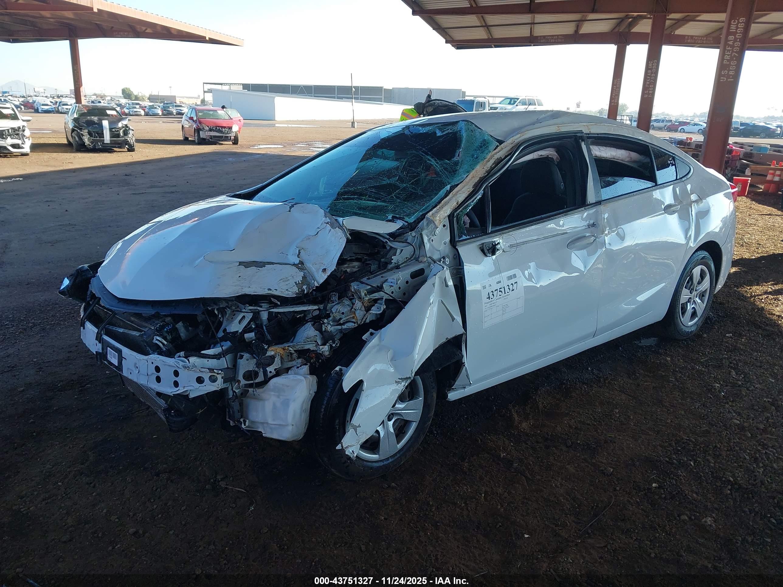 CHEVROLET CRUZE image 2