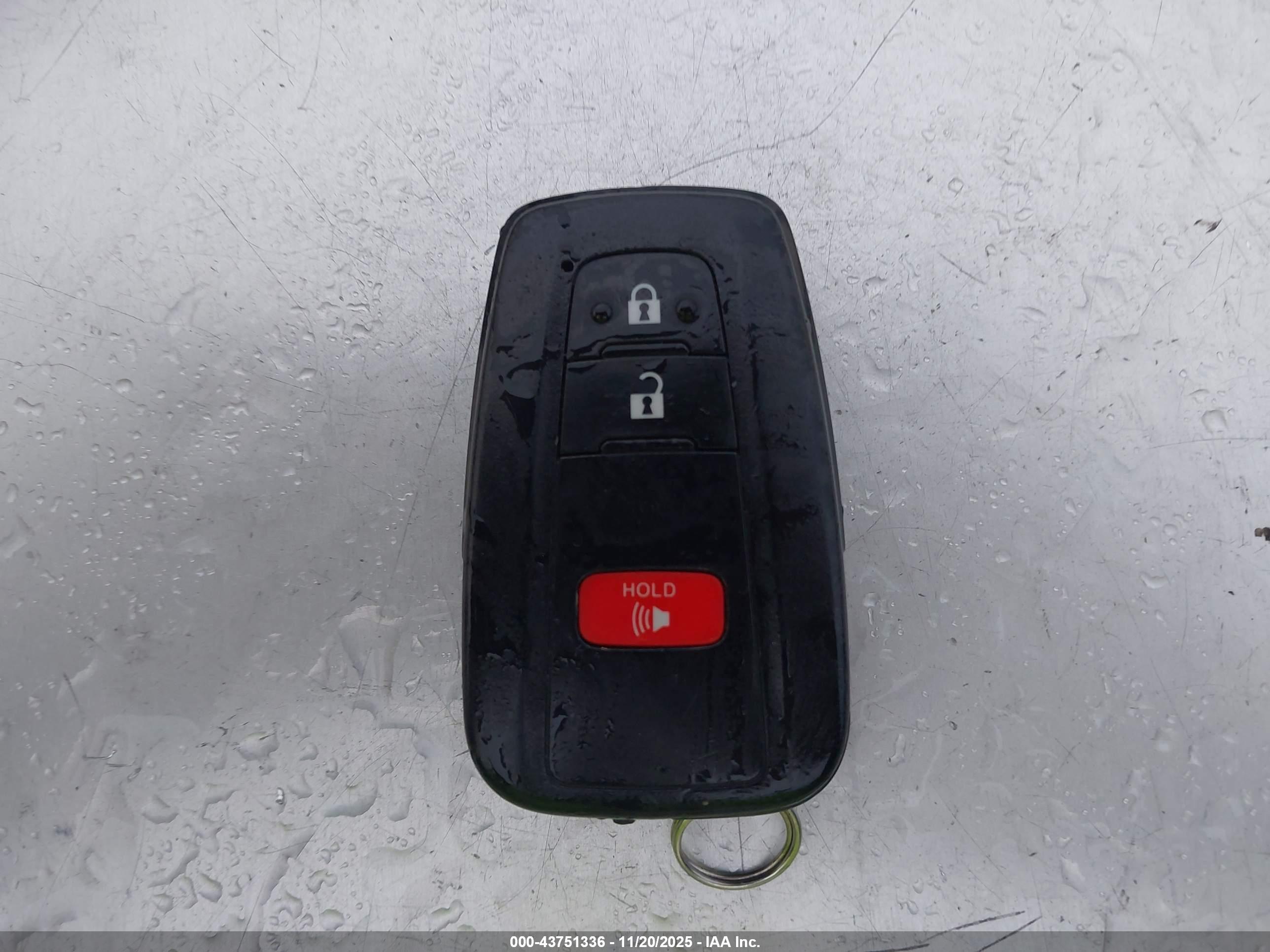 TOYOTA COROLLA image 11