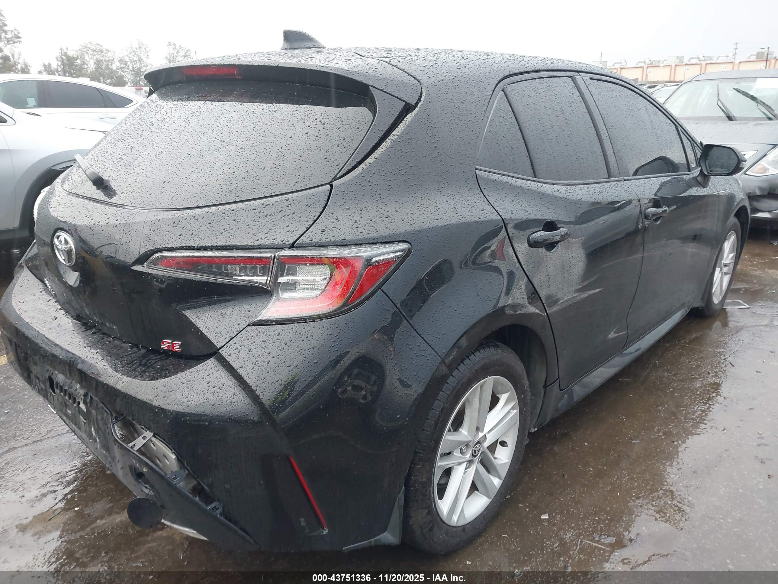 TOYOTA COROLLA image 4