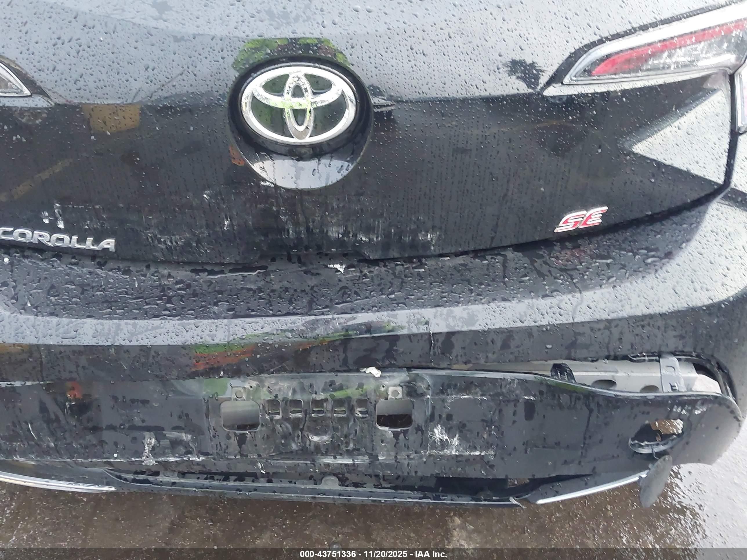TOYOTA COROLLA image 6