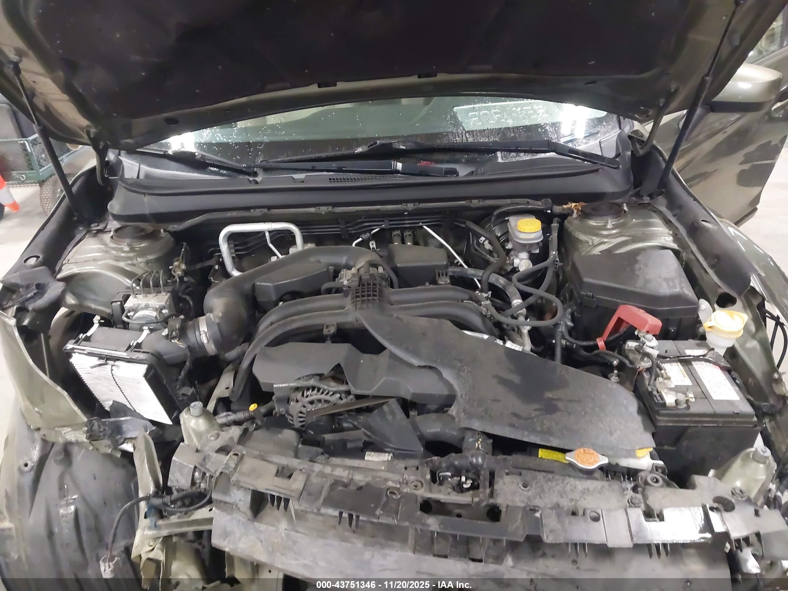 SUBARU OUTBACK image 10