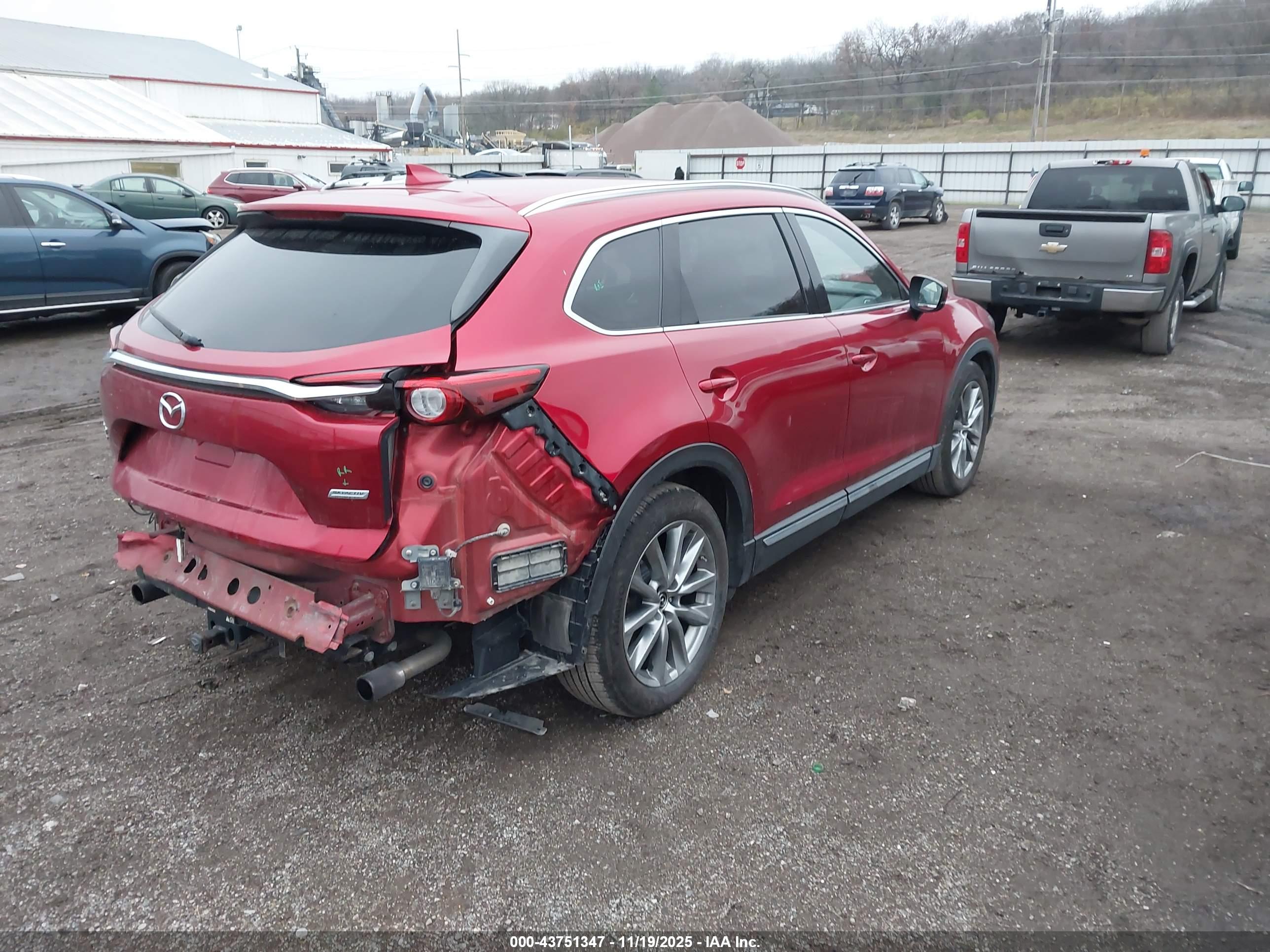 MAZDA CX-9 image 4